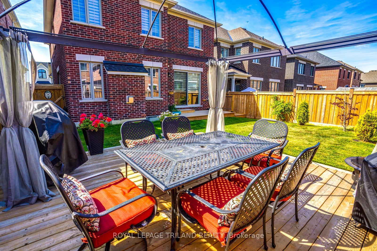 Photo 45 of 63 Ten Pines Road, Vaughan, Kleinburg — HOMEH