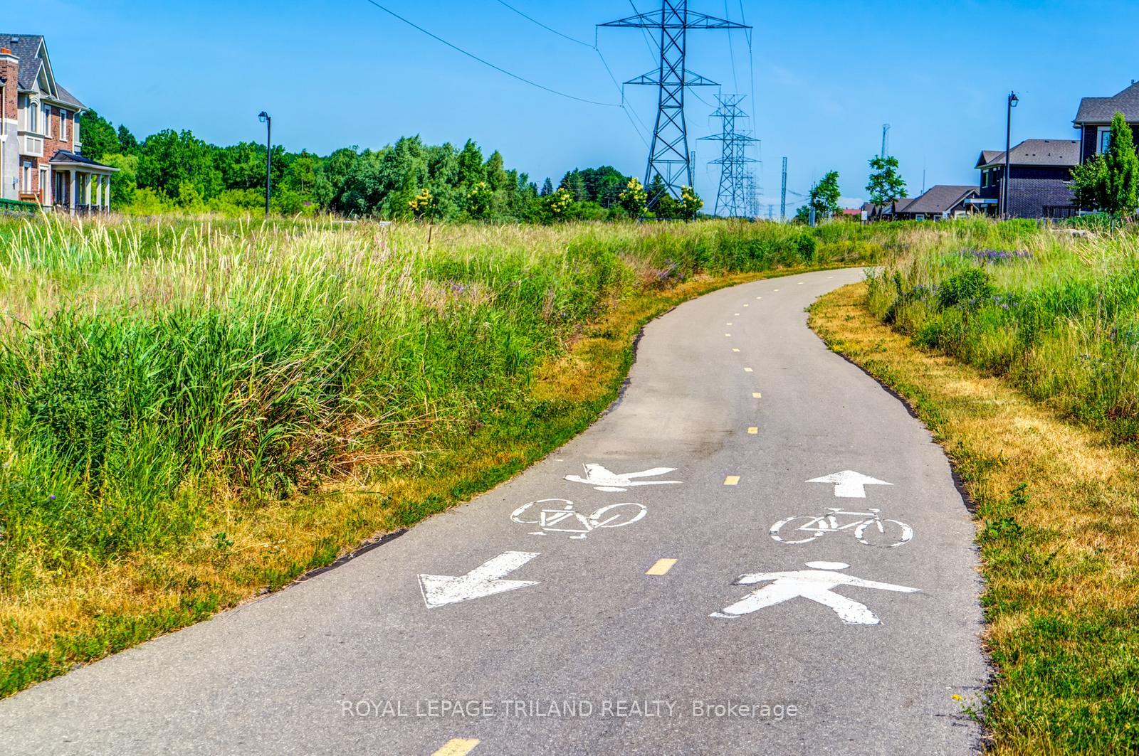Photo 48 of 63 Ten Pines Road, Vaughan, Kleinburg — HOMEH