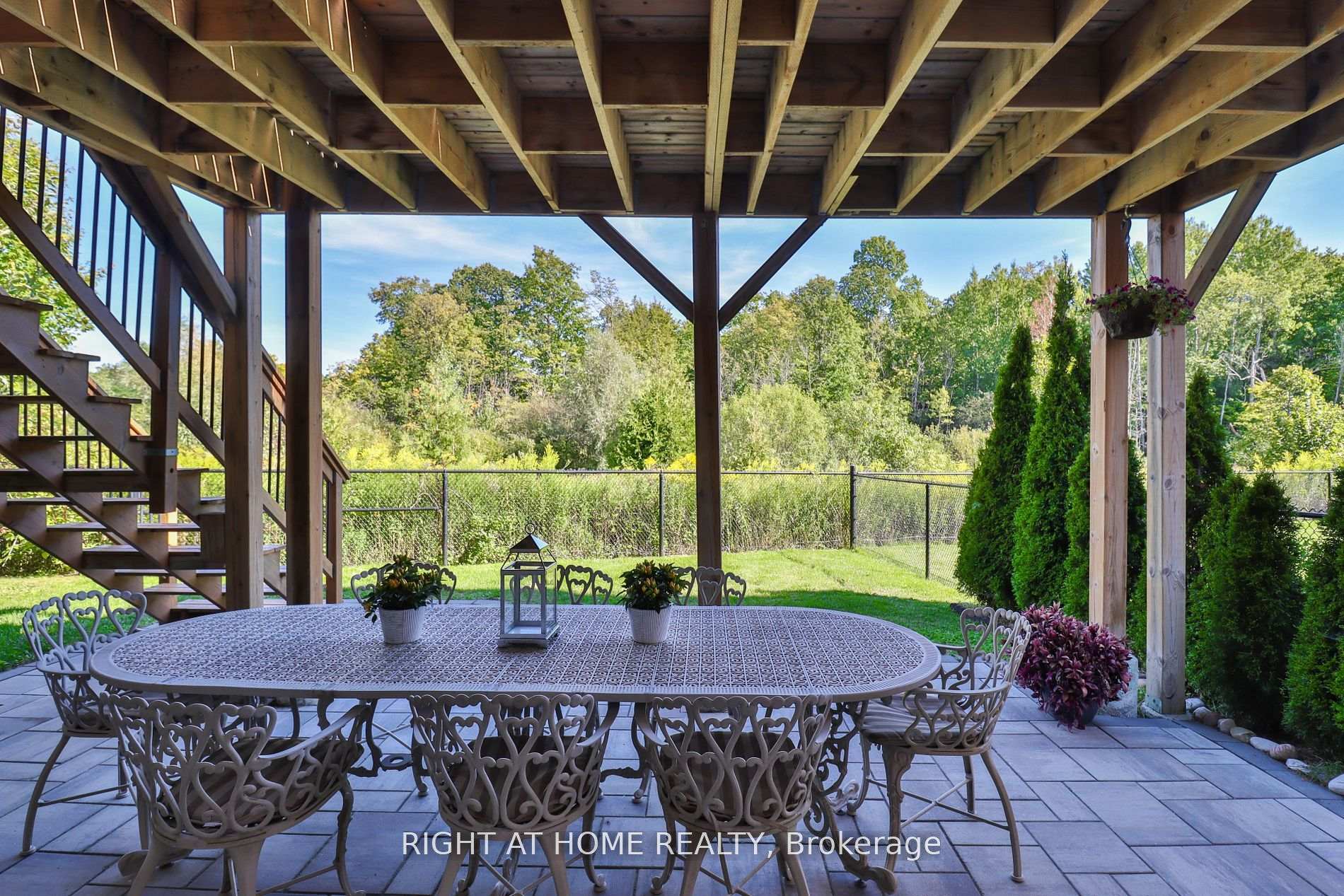 Photo 4 of 101 Roy Harper Avenue, Aurora, Rural Aurora — HOMEH