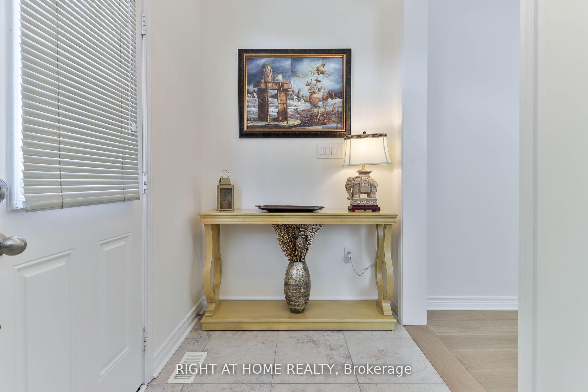 Photo 7 of 101 Roy Harper Avenue, Aurora, Rural Aurora — HOMEH