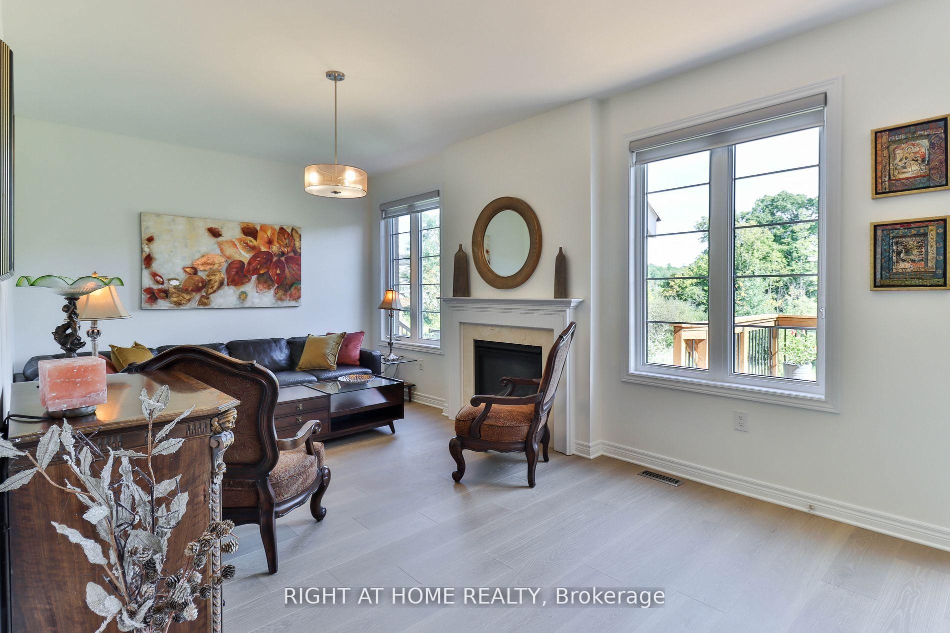 Photo 23 of 101 Roy Harper Avenue, Aurora, Rural Aurora — HOMEH