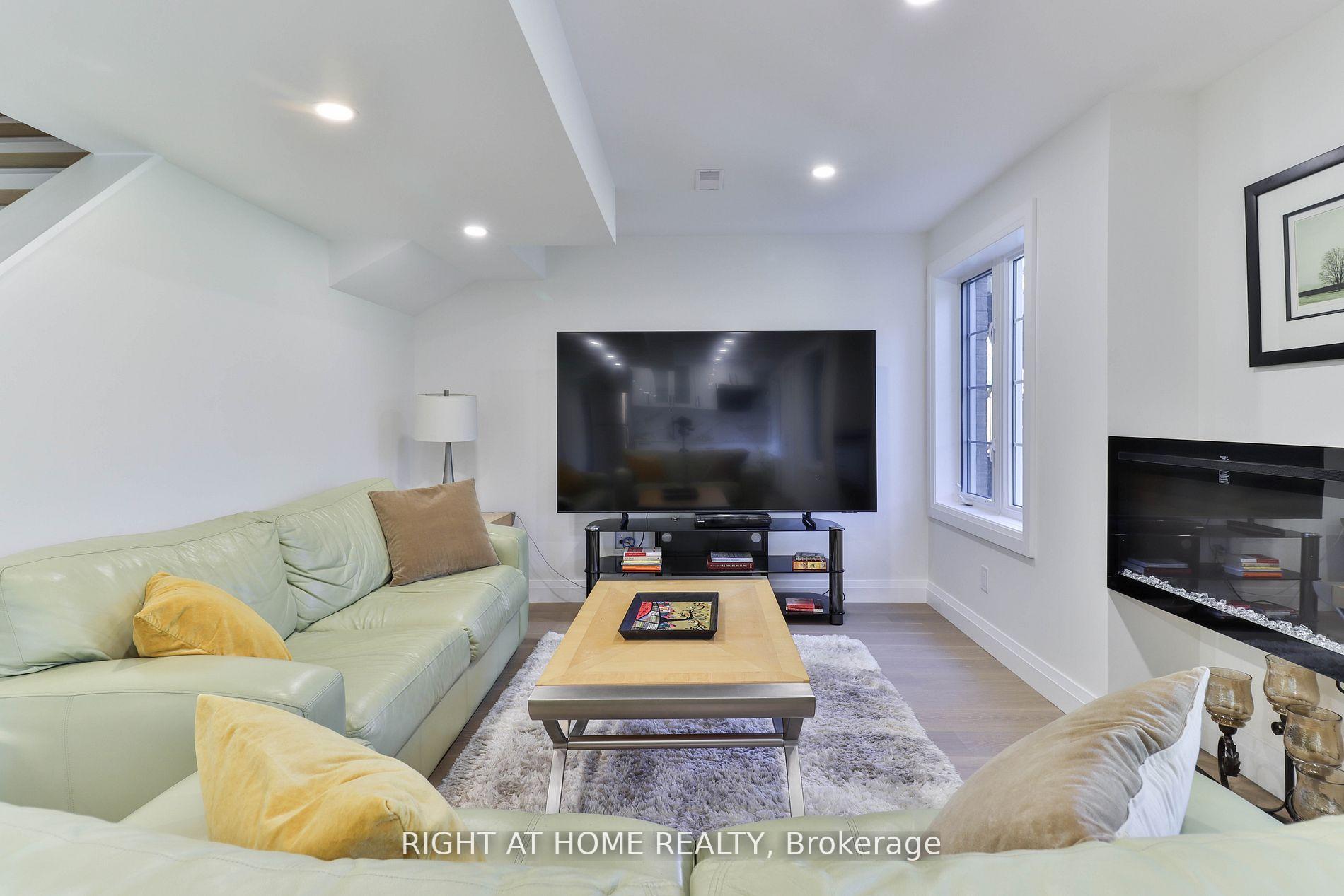 Photo 34 of 101 Roy Harper Avenue, Aurora, Rural Aurora — HOMEH