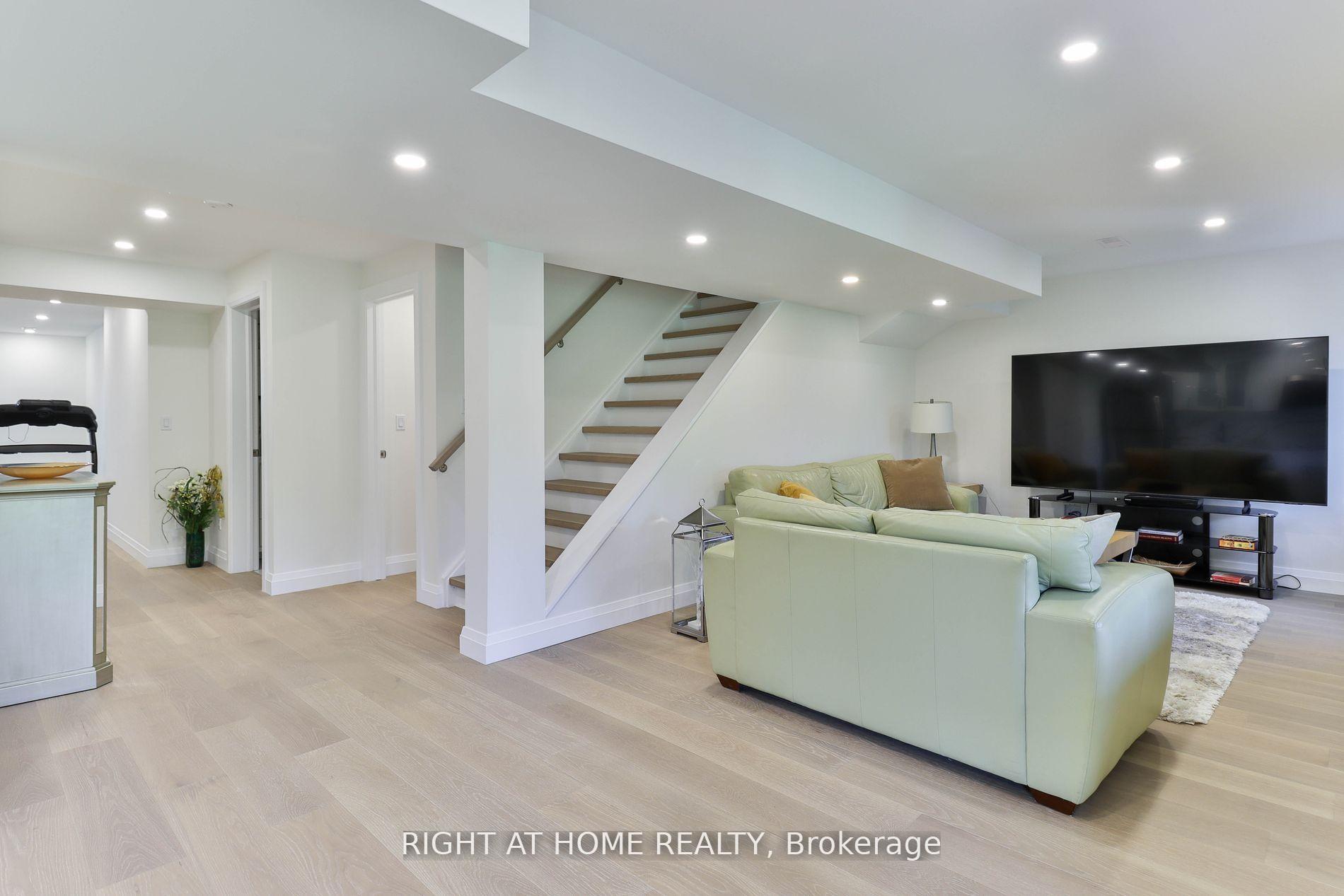 Photo 30 of 101 Roy Harper Avenue, Aurora, Rural Aurora — HOMEH