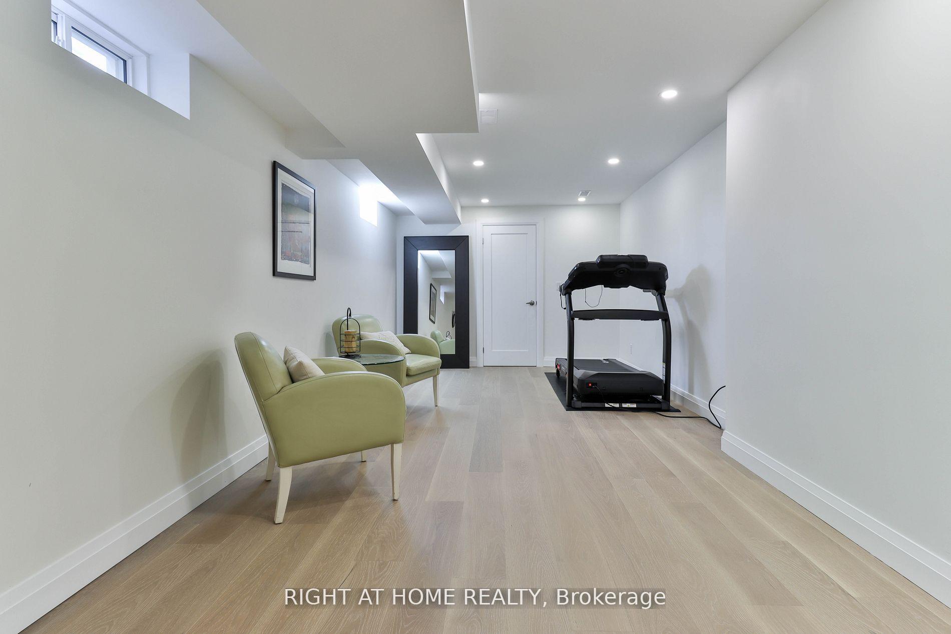 Photo 37 of 101 Roy Harper Avenue, Aurora, Rural Aurora — HOMEH