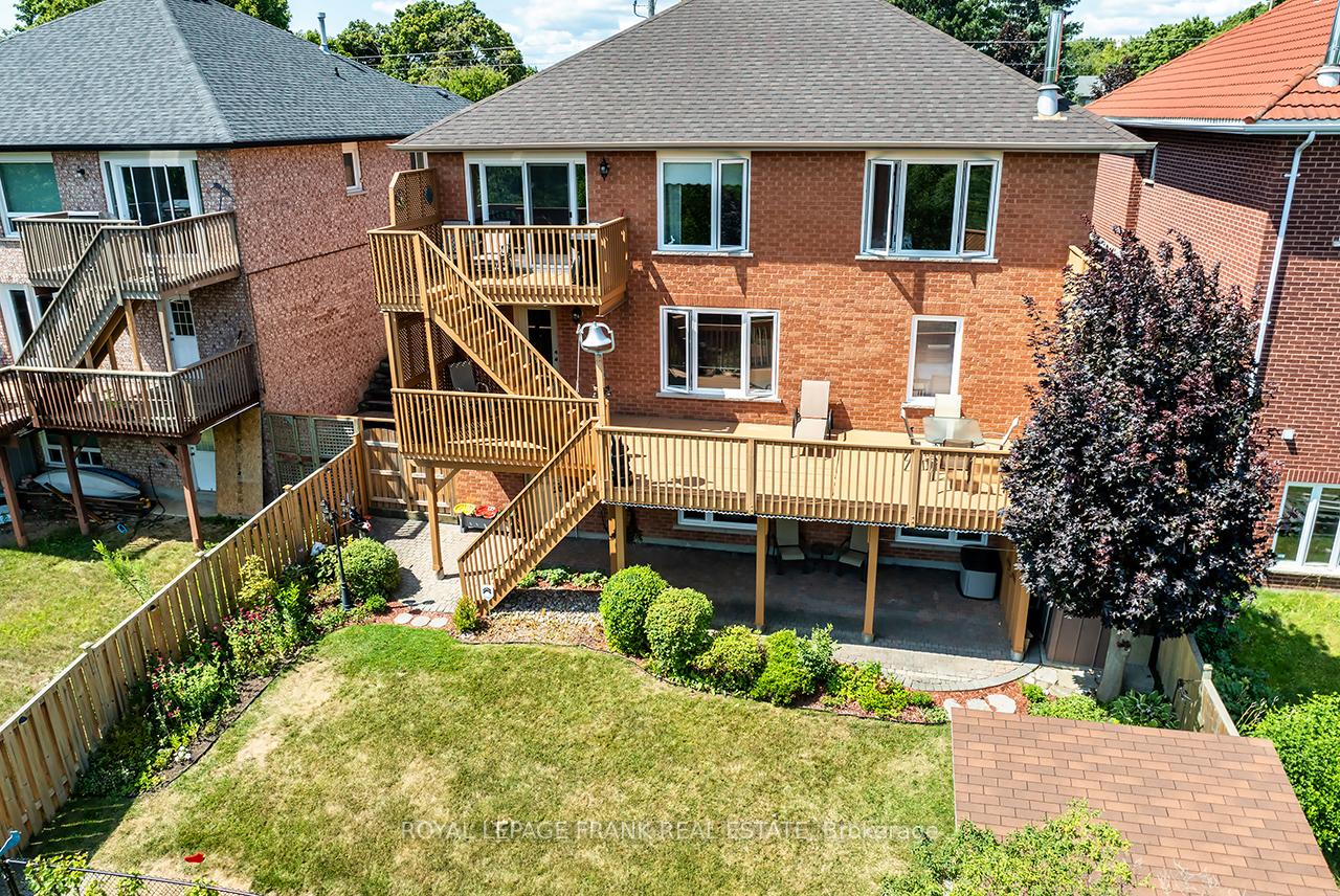 Photo 4 of 65 Garden Street, Whitby, Downtown Whitby — HOMEH