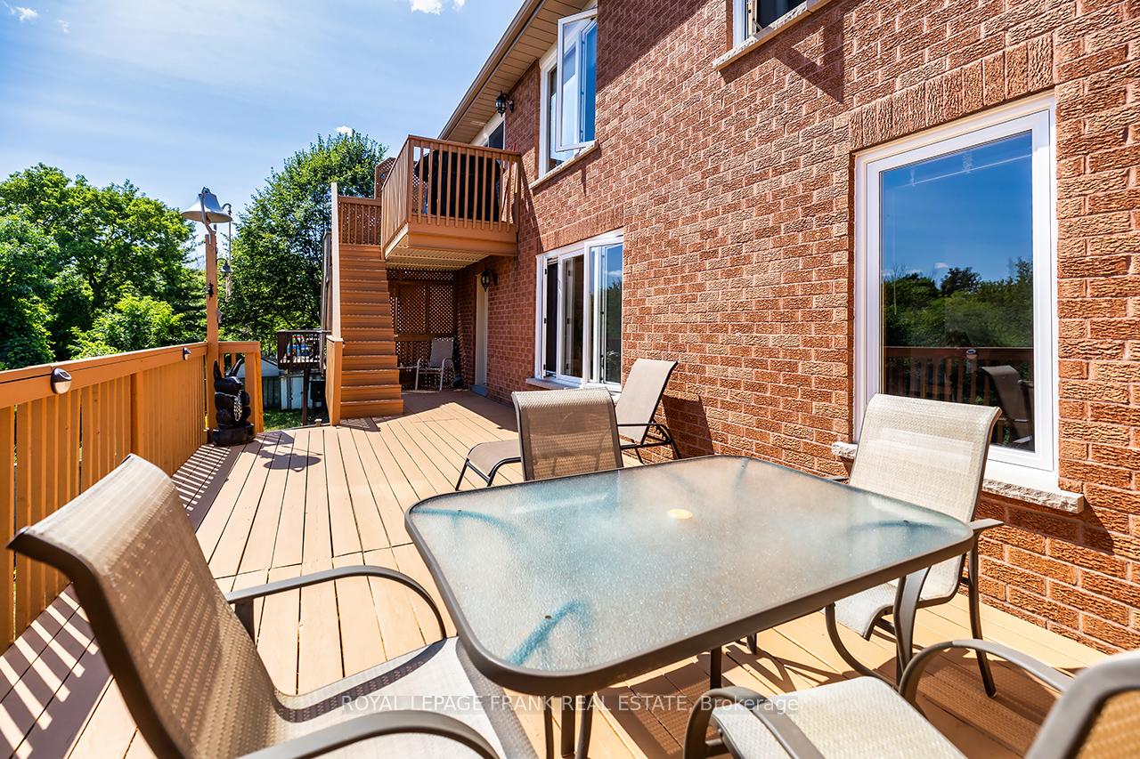 Photo 5 of 65 Garden Street, Whitby, Downtown Whitby — HOMEH