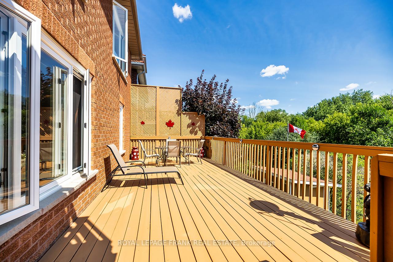 Photo 6 of 65 Garden Street, Whitby, Downtown Whitby — HOMEH