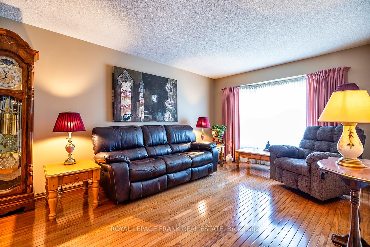 Photo 20 of 65 Garden Street, Whitby, Downtown Whitby — HOMEH