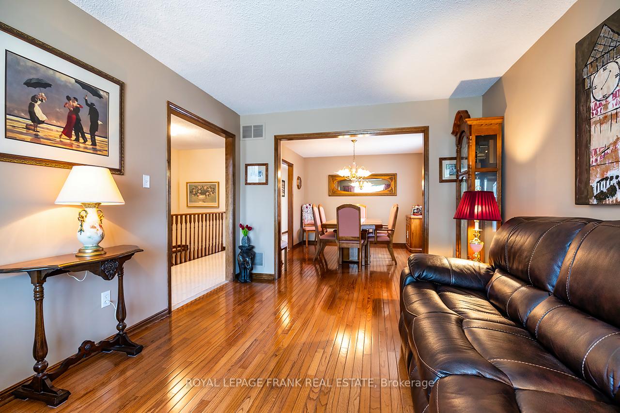 Photo 21 of 65 Garden Street, Whitby, Downtown Whitby — HOMEH