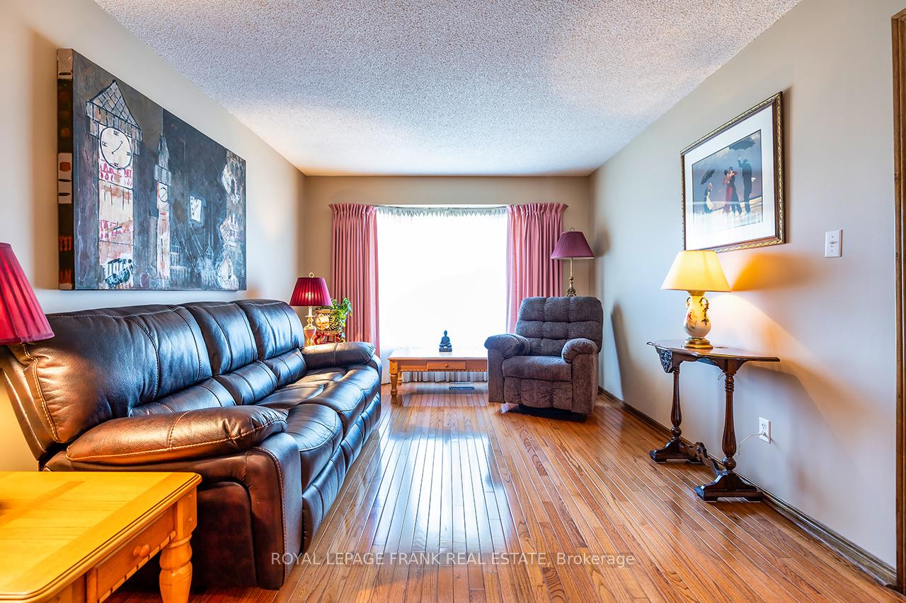 Photo 22 of 65 Garden Street, Whitby, Downtown Whitby — HOMEH