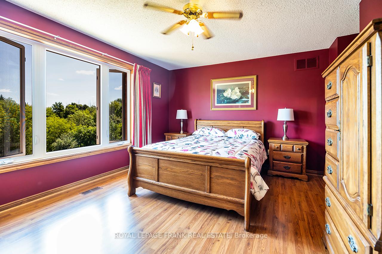 Photo 26 of 65 Garden Street, Whitby, Downtown Whitby — HOMEH