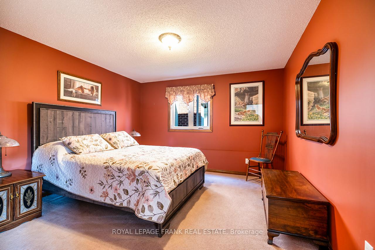 Photo 31 of 65 Garden Street, Whitby, Downtown Whitby — HOMEH