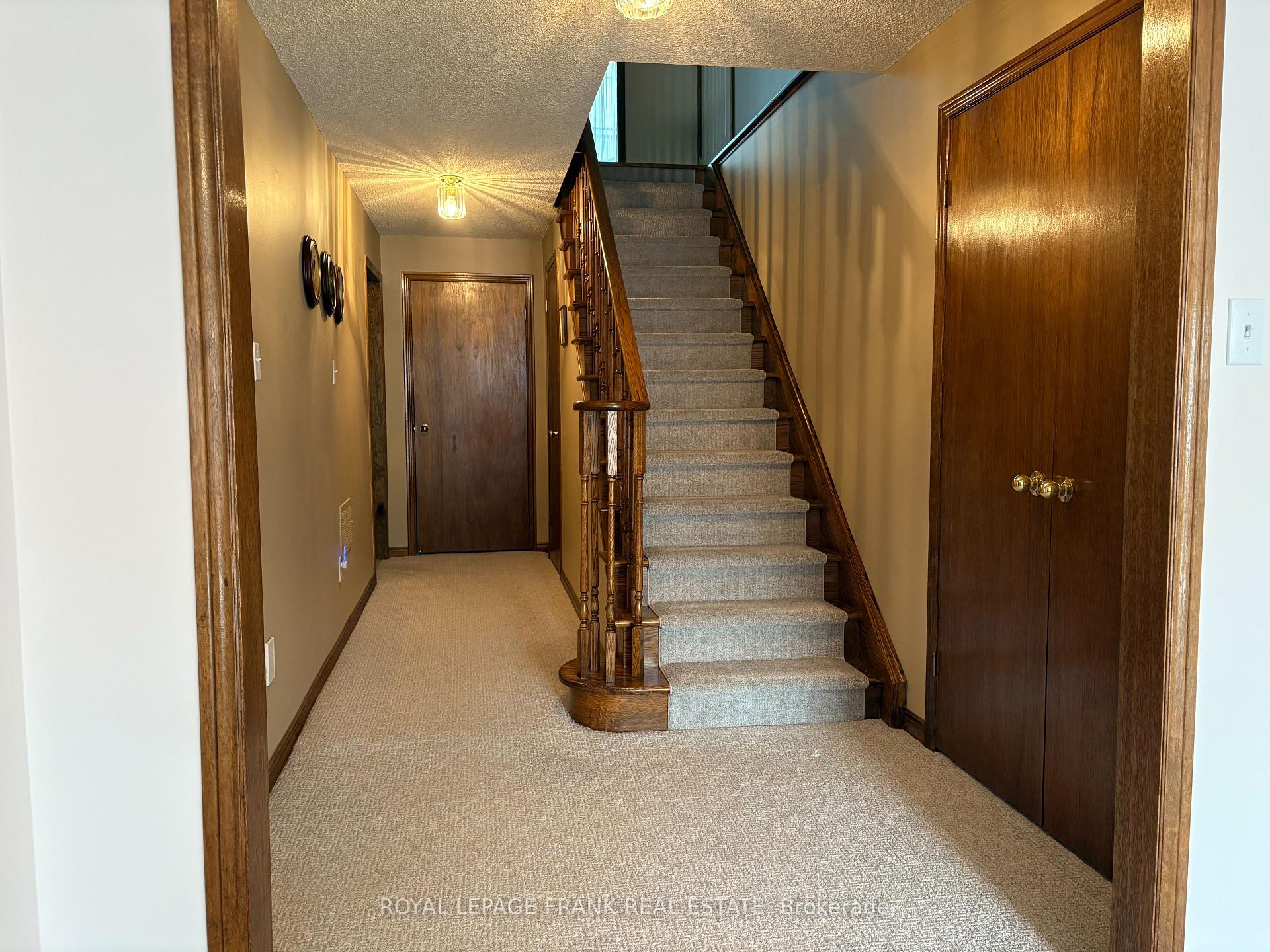 Photo 32 of 65 Garden Street, Whitby, Downtown Whitby — HOMEH