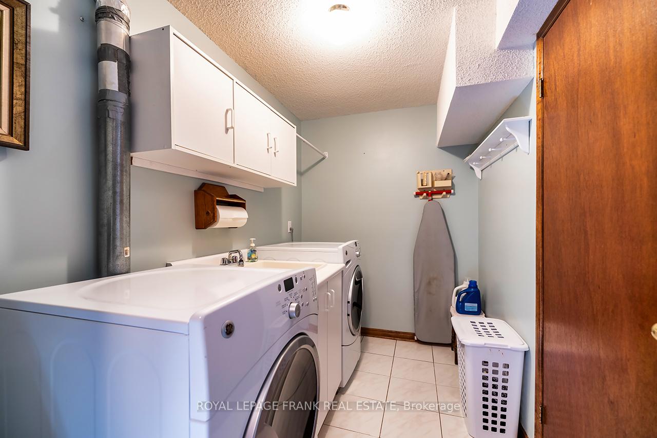 Photo 39 of 65 Garden Street, Whitby, Downtown Whitby — HOMEH