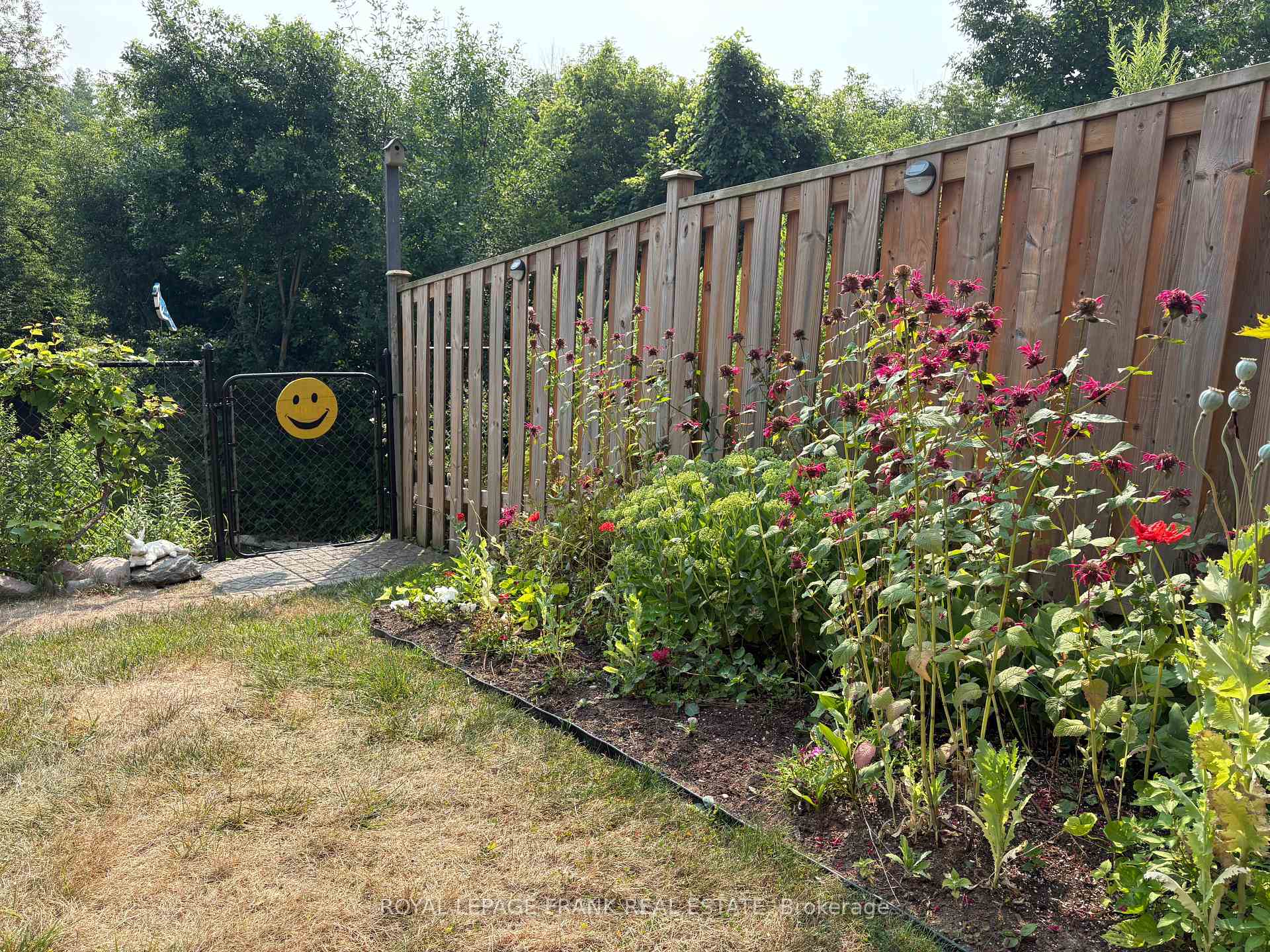Photo 44 of 65 Garden Street, Whitby, Downtown Whitby — HOMEH