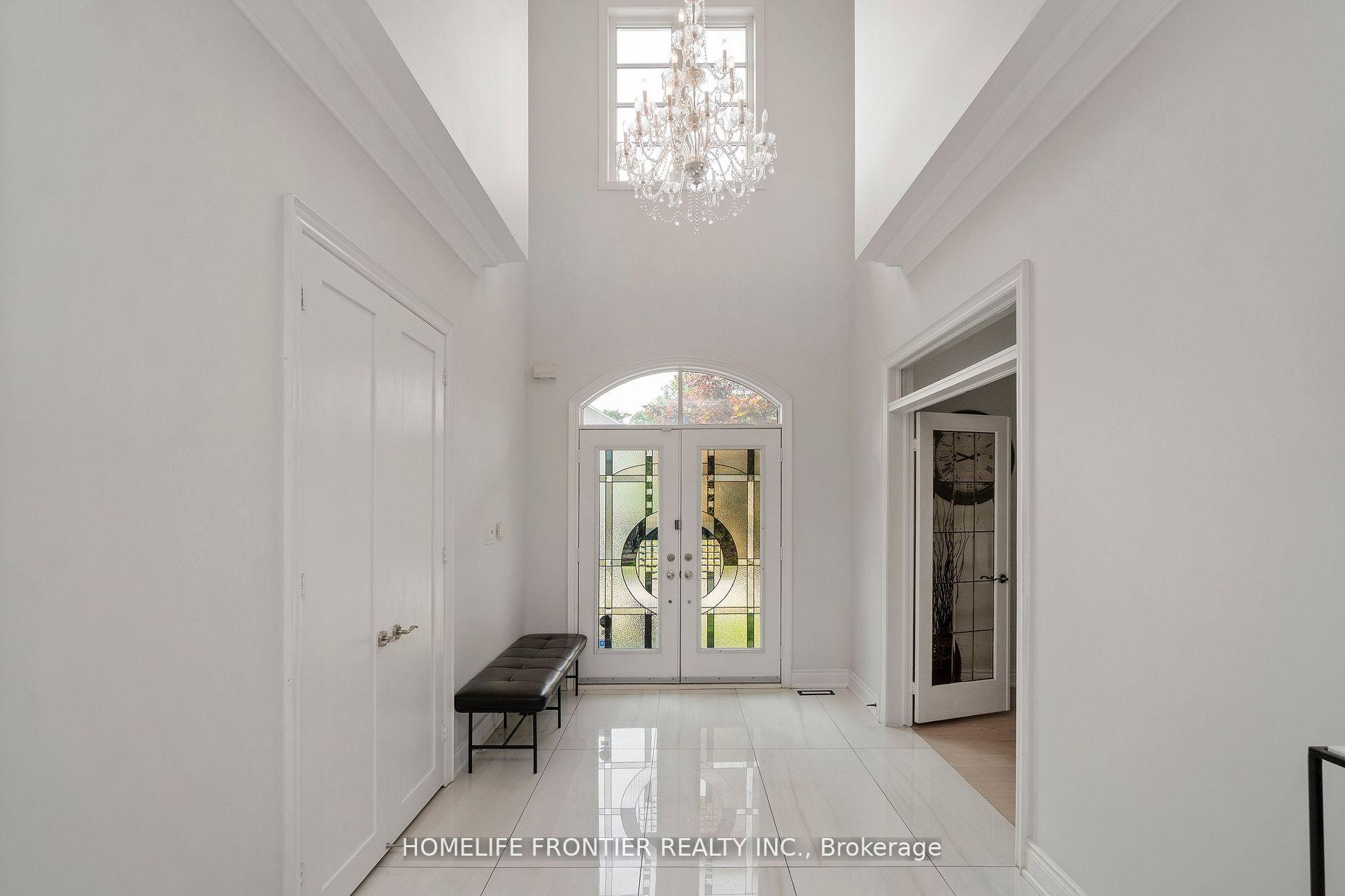 Photo 5 of 161 Lawrie Road, Vaughan, Beverley Glen — HOMEH
