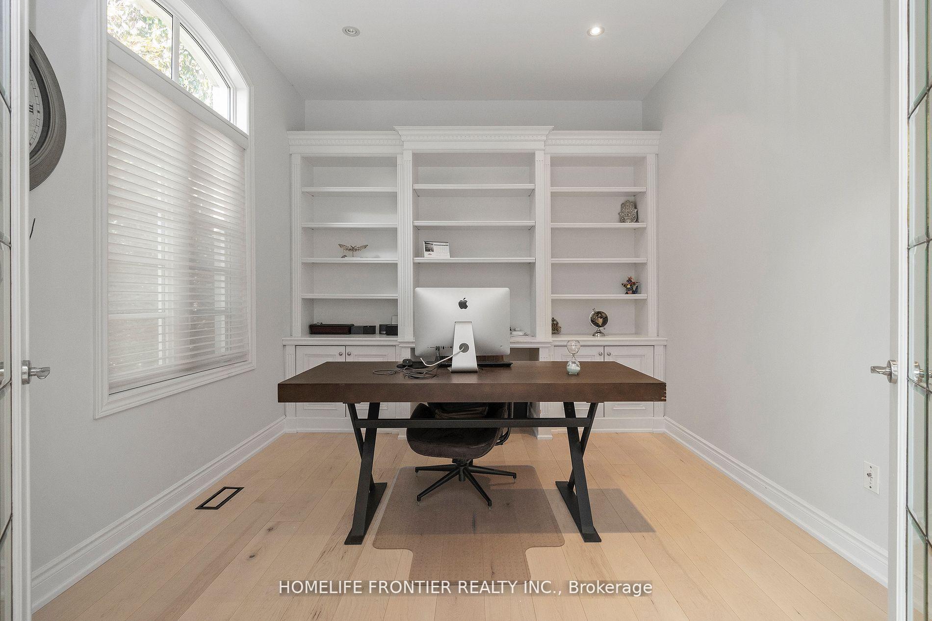 Photo 9 of 161 Lawrie Road, Vaughan, Beverley Glen — HOMEH