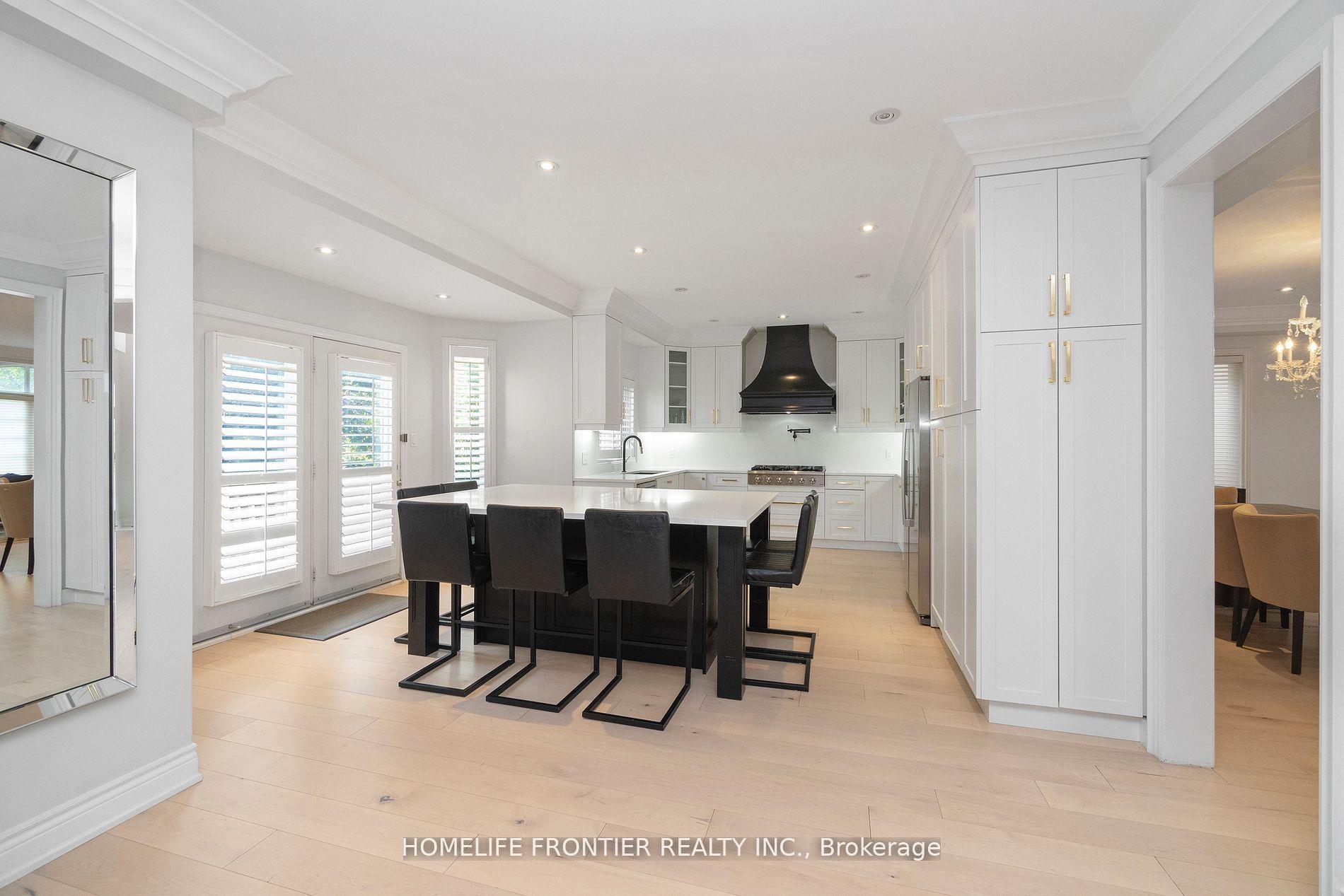 Photo 17 of 161 Lawrie Road, Vaughan, Beverley Glen — HOMEH