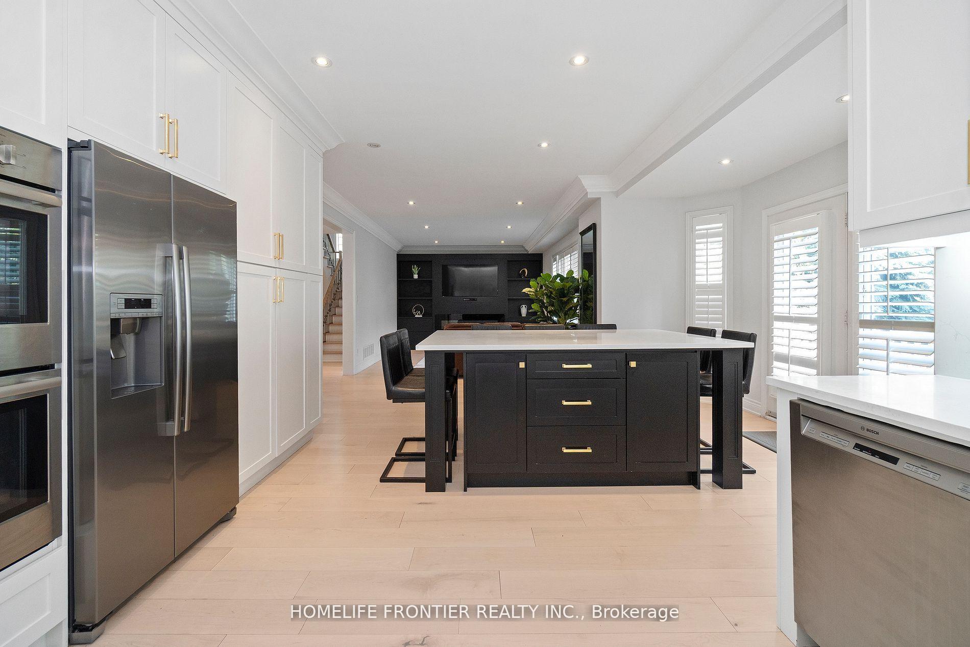 Photo 21 of 161 Lawrie Road, Vaughan, Beverley Glen — HOMEH