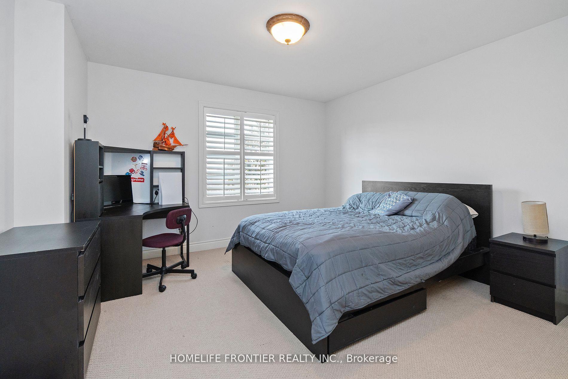 Photo 32 of 161 Lawrie Road, Vaughan, Beverley Glen — HOMEH