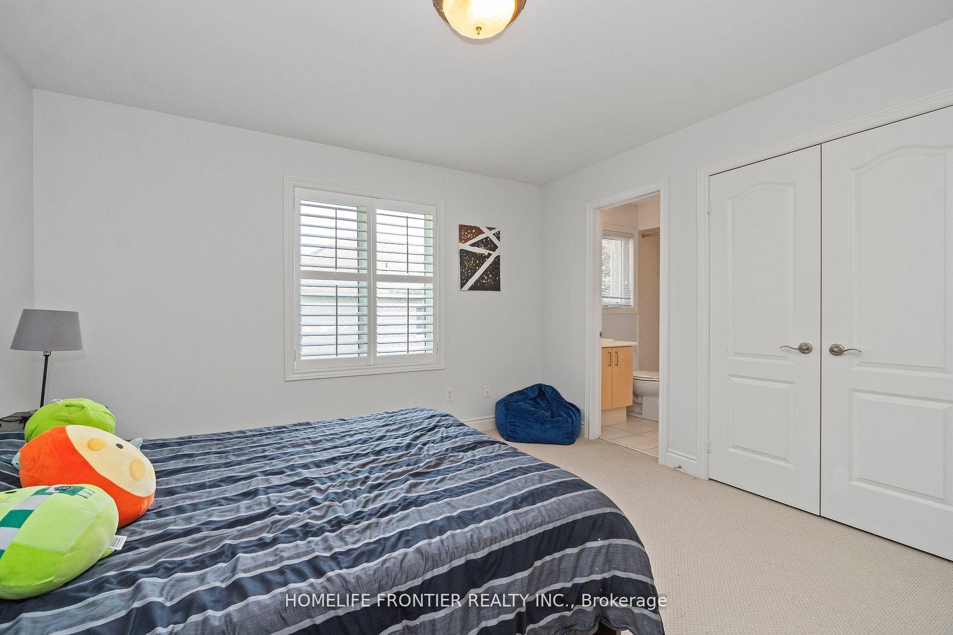 Photo 35 of 161 Lawrie Road, Vaughan, Beverley Glen — HOMEH