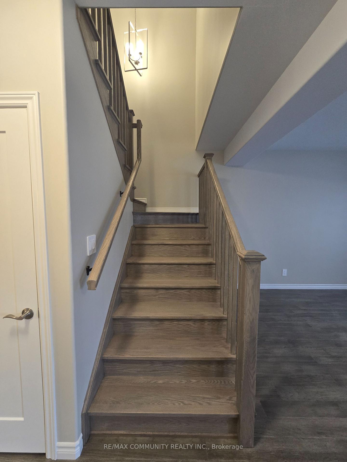 Photo 5 of 54 Riverstone Way, Belleville, Thurlow Ward — HOMEH