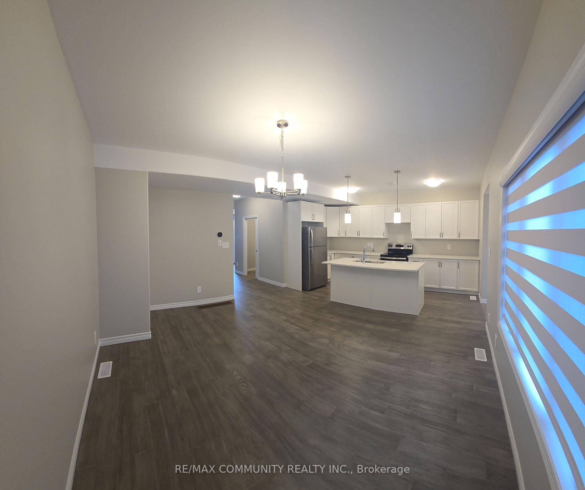 Photo 3 of 54 Riverstone Way, Belleville, Thurlow Ward — HOMEH