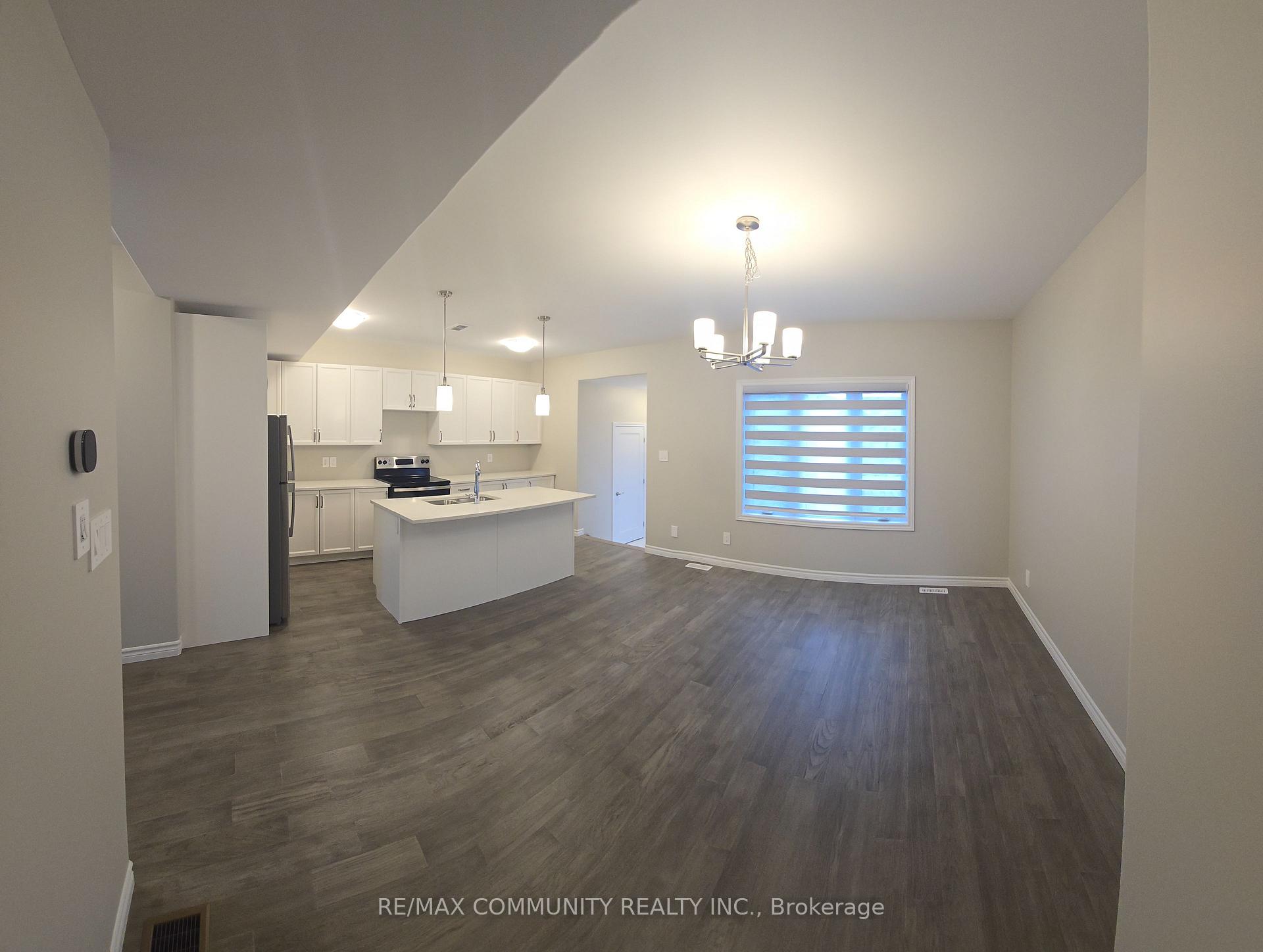 Photo 4 of 54 Riverstone Way, Belleville, Thurlow Ward — HOMEH