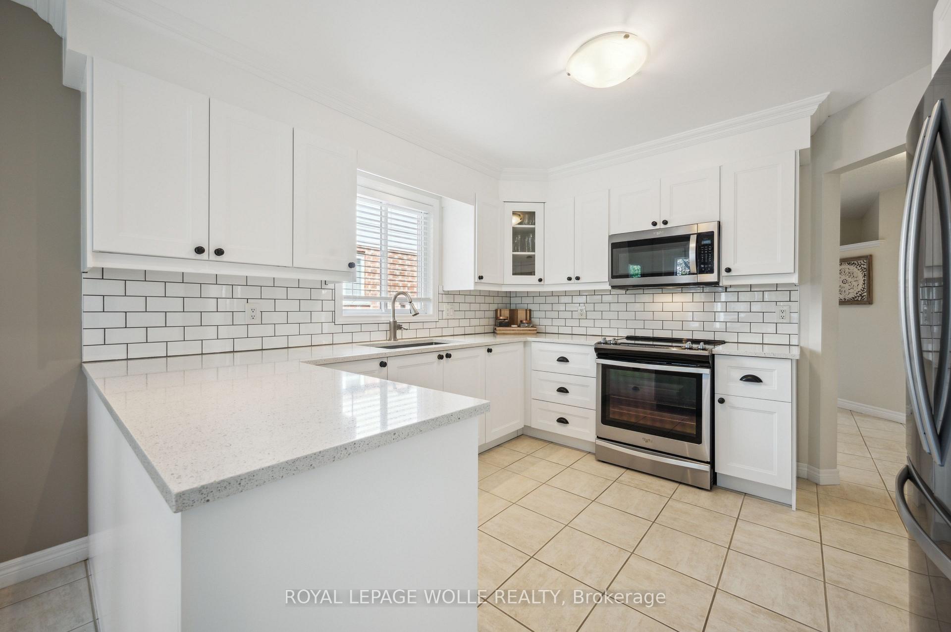 Photo 8 of 704 Bonavista Drive, Waterloo — HOMEH