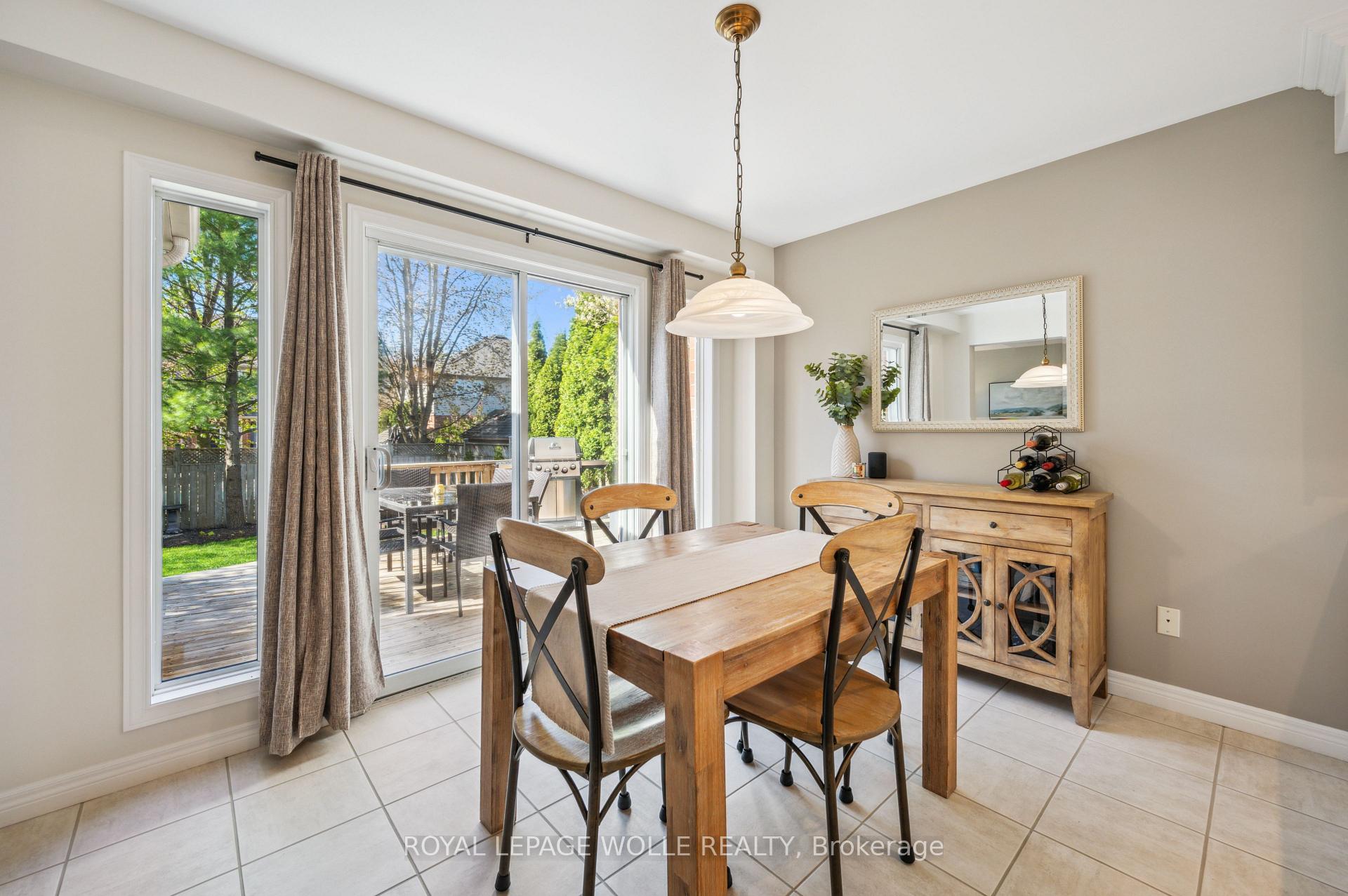 Photo 11 of 704 Bonavista Drive, Waterloo — HOMEH