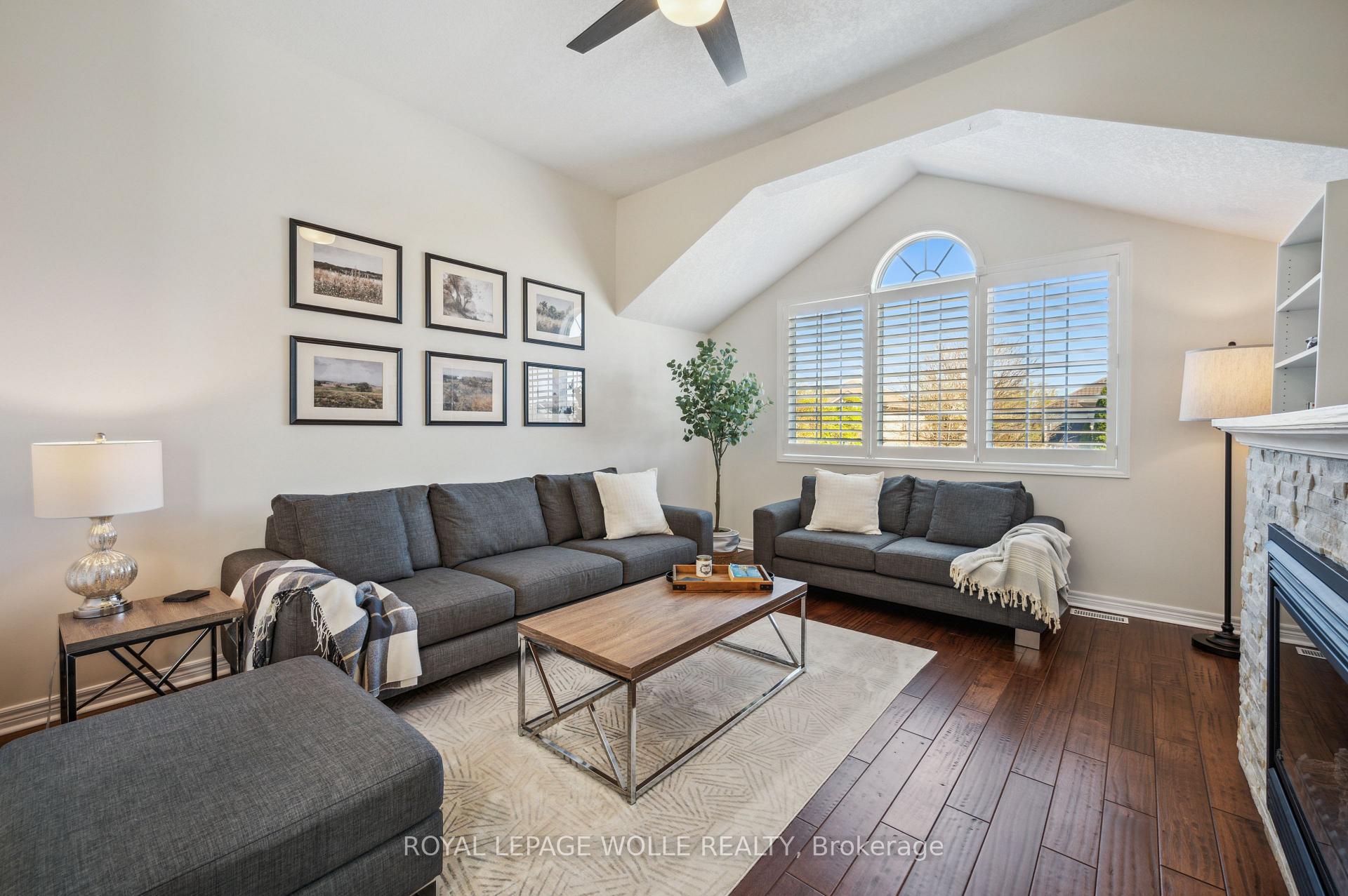 Photo 16 of 704 Bonavista Drive, Waterloo — HOMEH