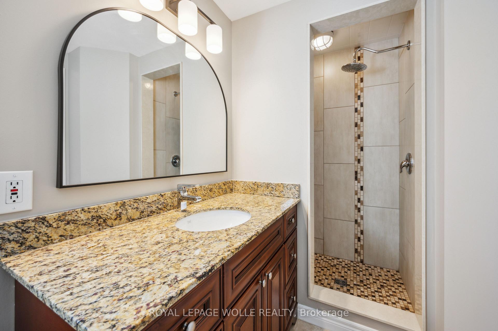Photo 28 of 704 Bonavista Drive, Waterloo — HOMEH
