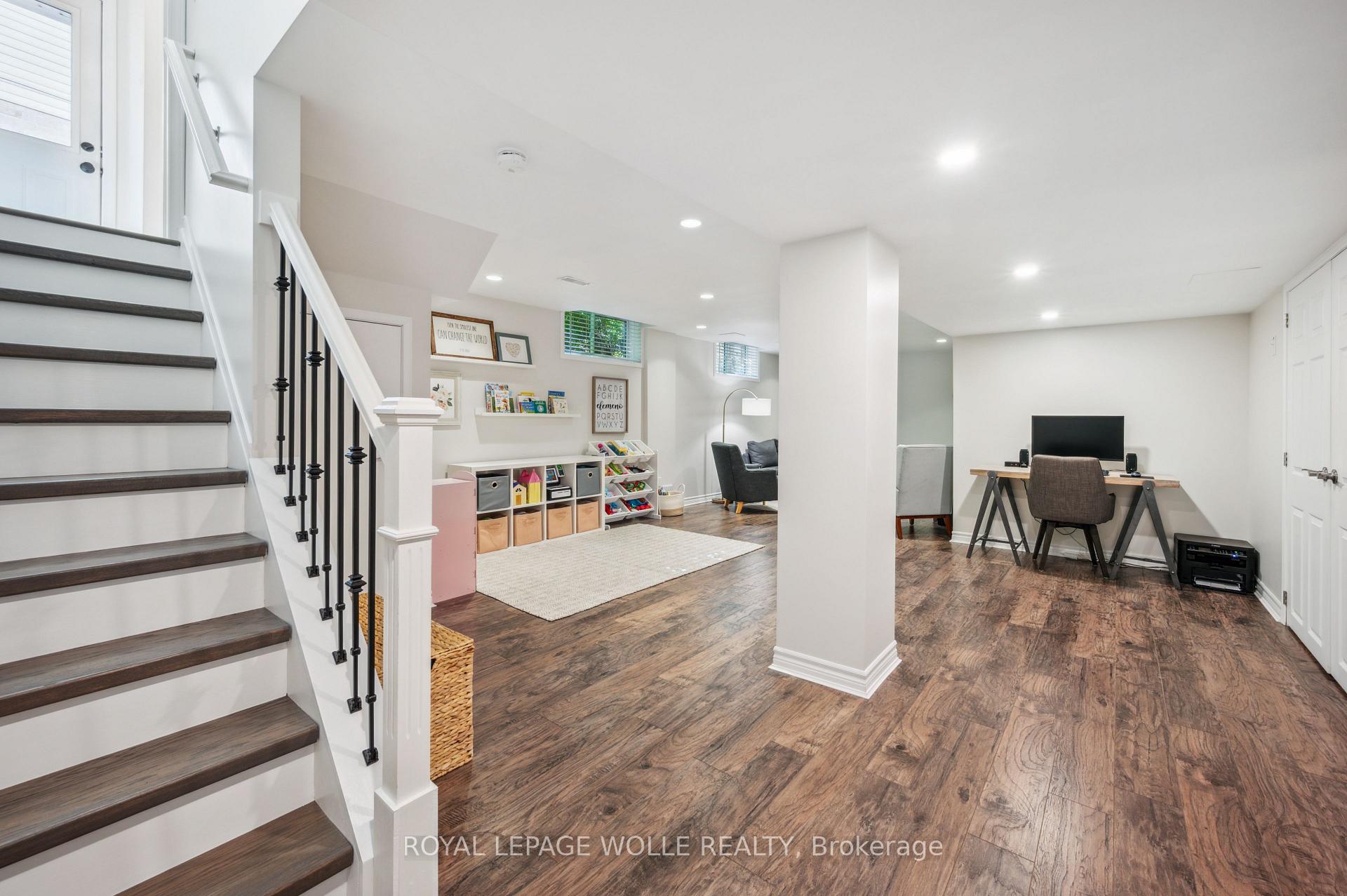 Photo 29 of 704 Bonavista Drive, Waterloo — HOMEH