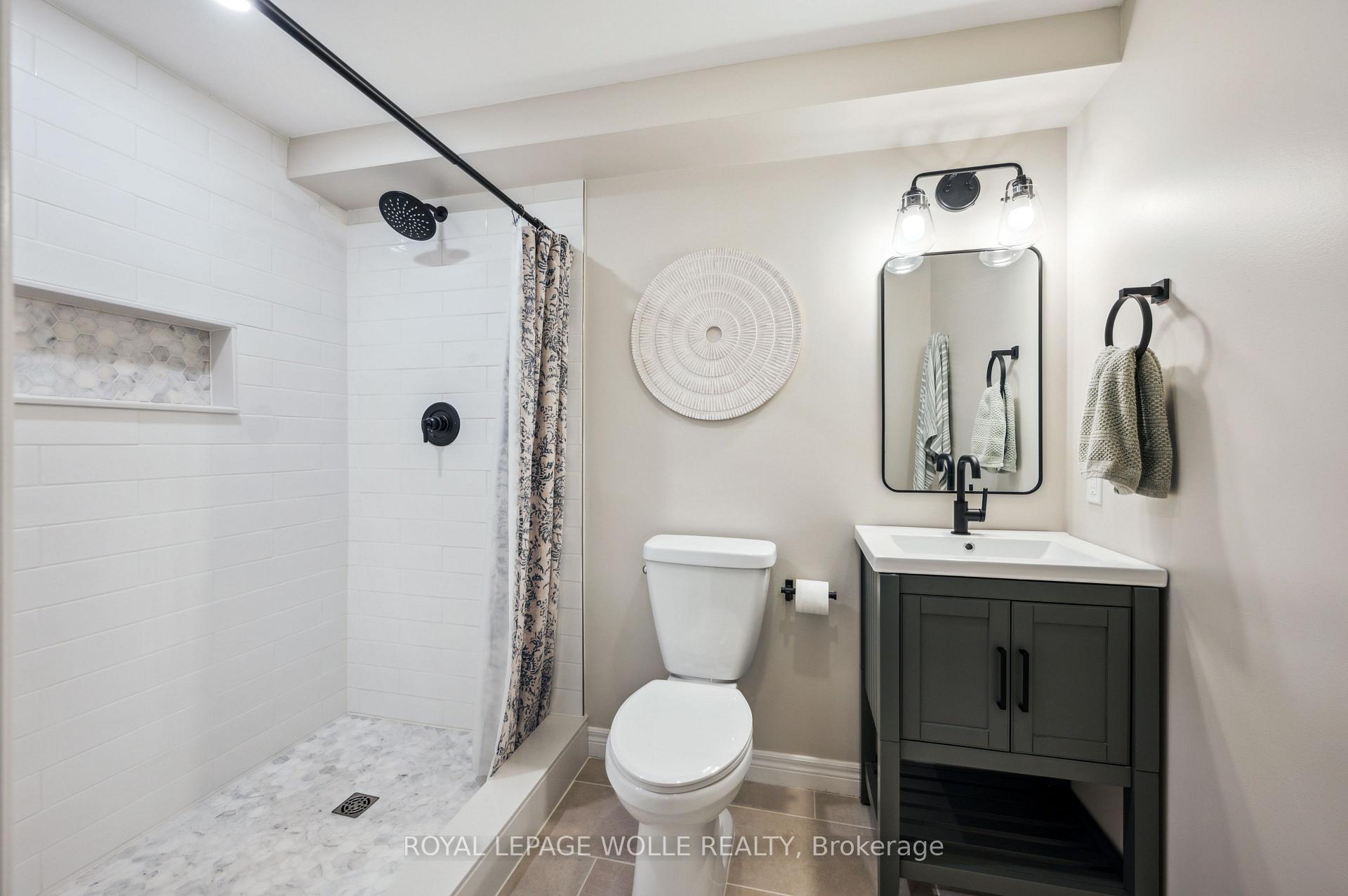 Photo 34 of 704 Bonavista Drive, Waterloo — HOMEH