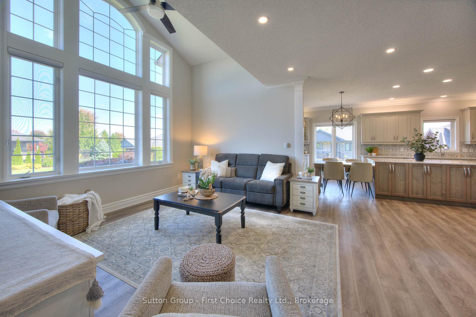 Photo 8 of 211 Sunset Drive, West Perth, Mitchell — HOMEH