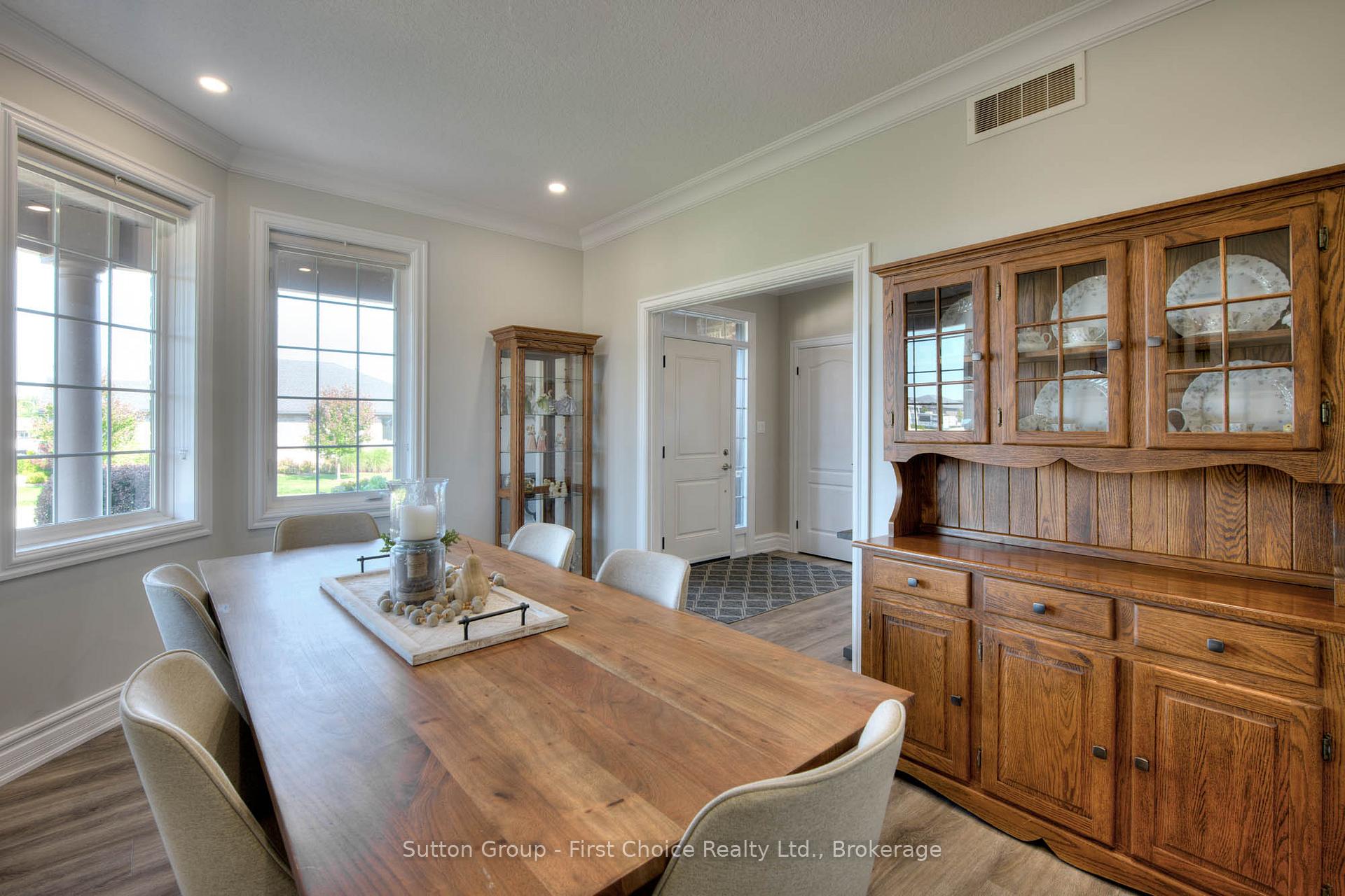 Photo 10 of 211 Sunset Drive, West Perth, Mitchell — HOMEH