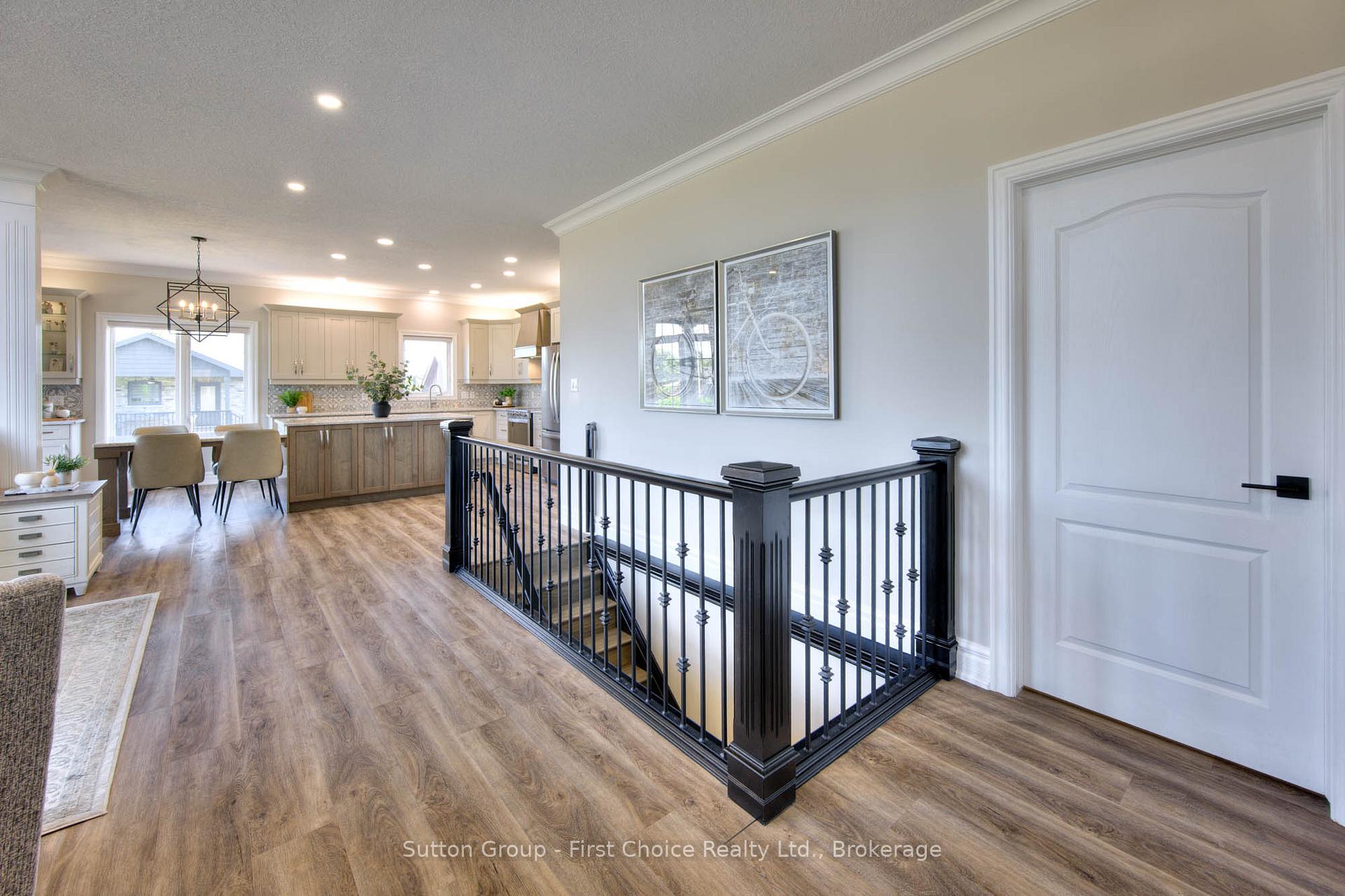 Photo 11 of 211 Sunset Drive, West Perth, Mitchell — HOMEH