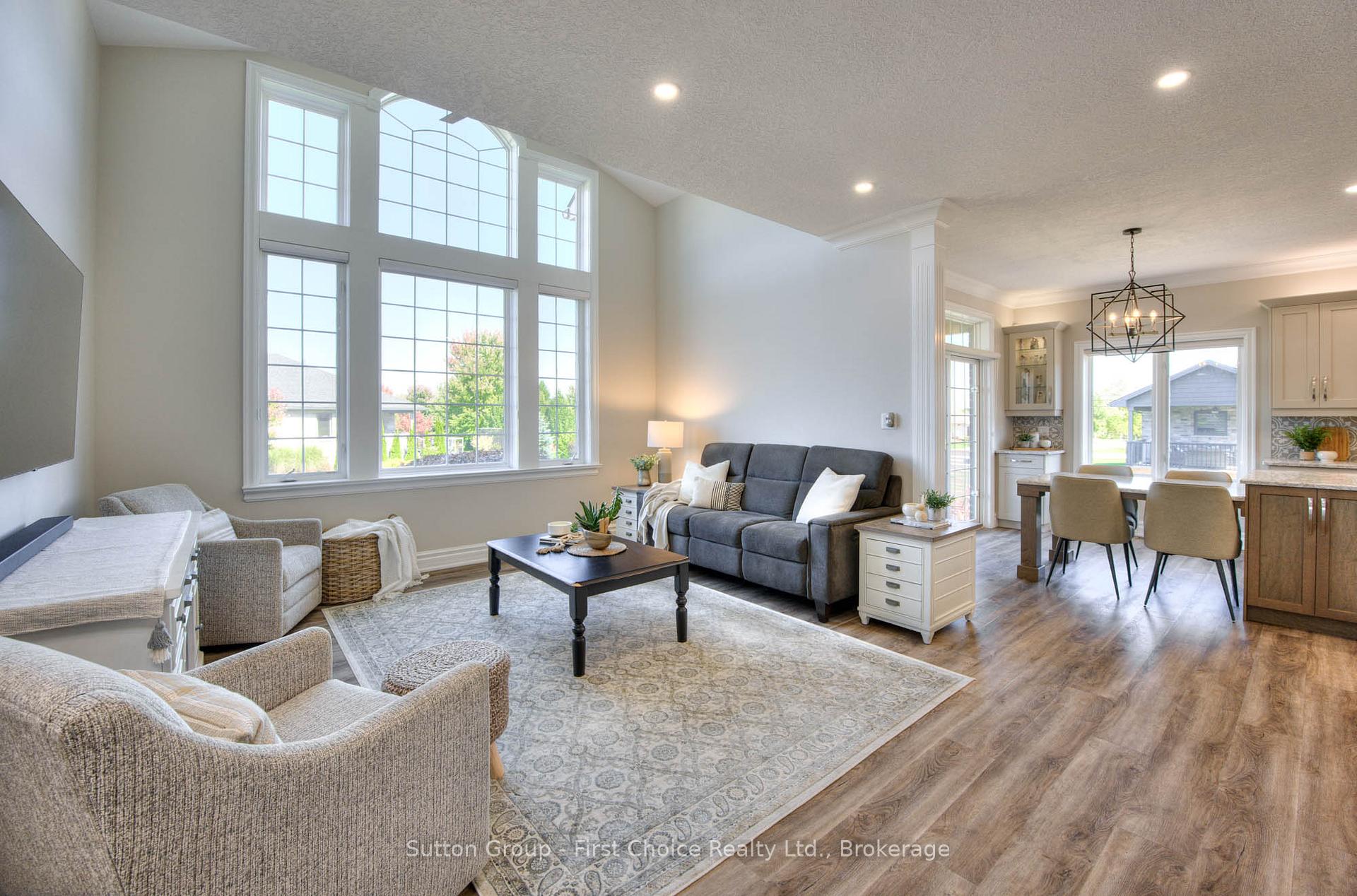 Photo 12 of 211 Sunset Drive, West Perth, Mitchell — HOMEH