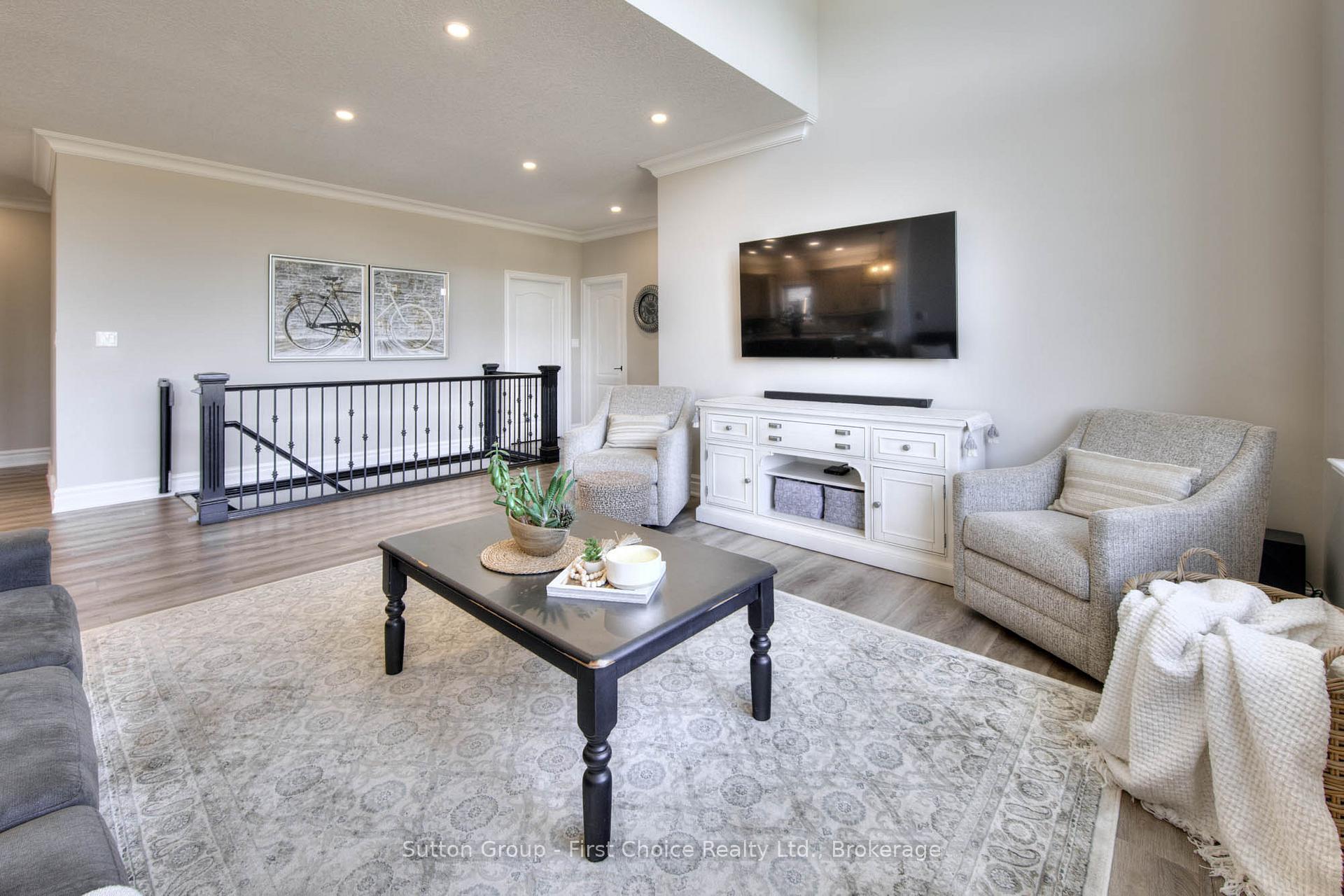 Photo 15 of 211 Sunset Drive, West Perth, Mitchell — HOMEH