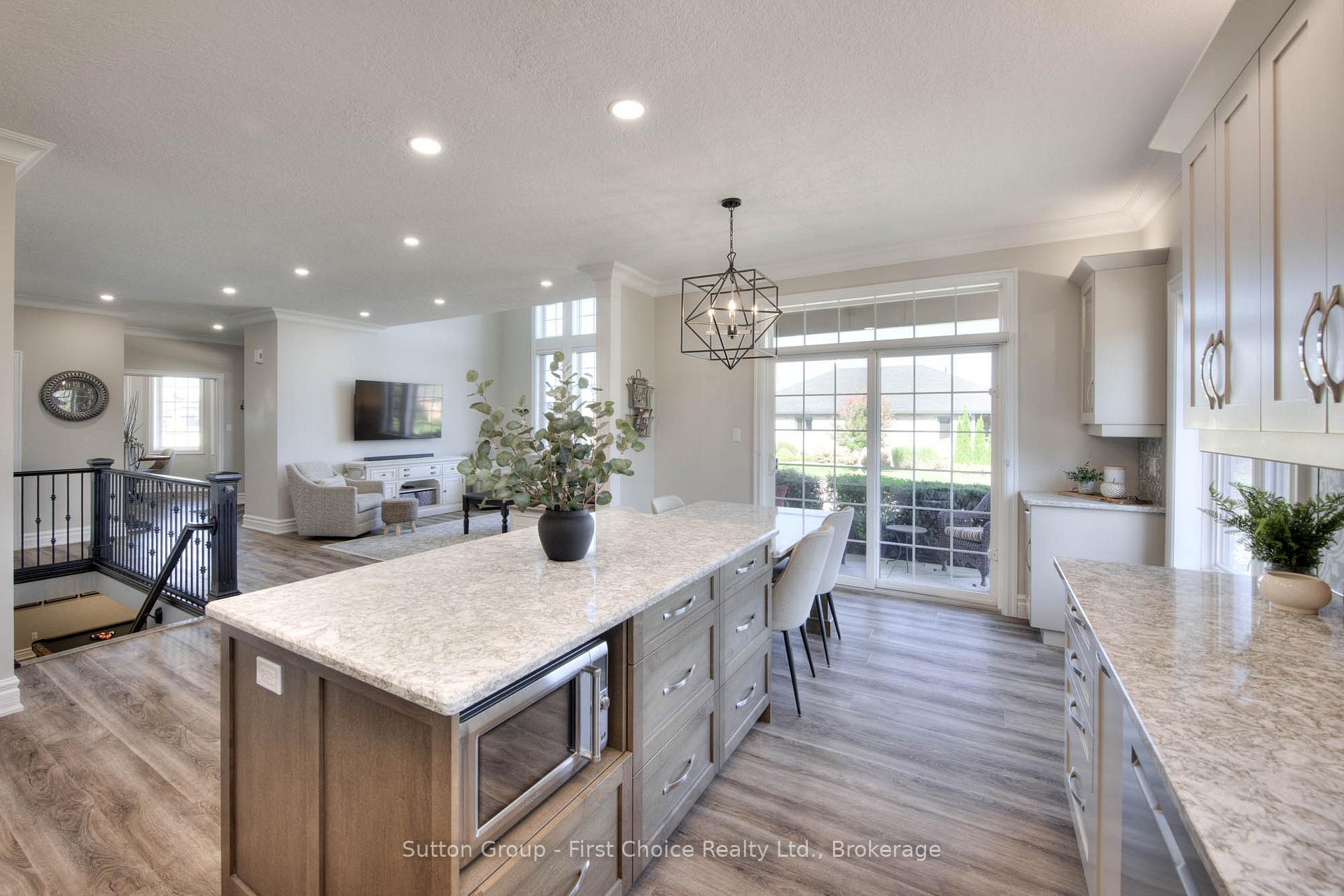 Photo 18 of 211 Sunset Drive, West Perth, Mitchell — HOMEH