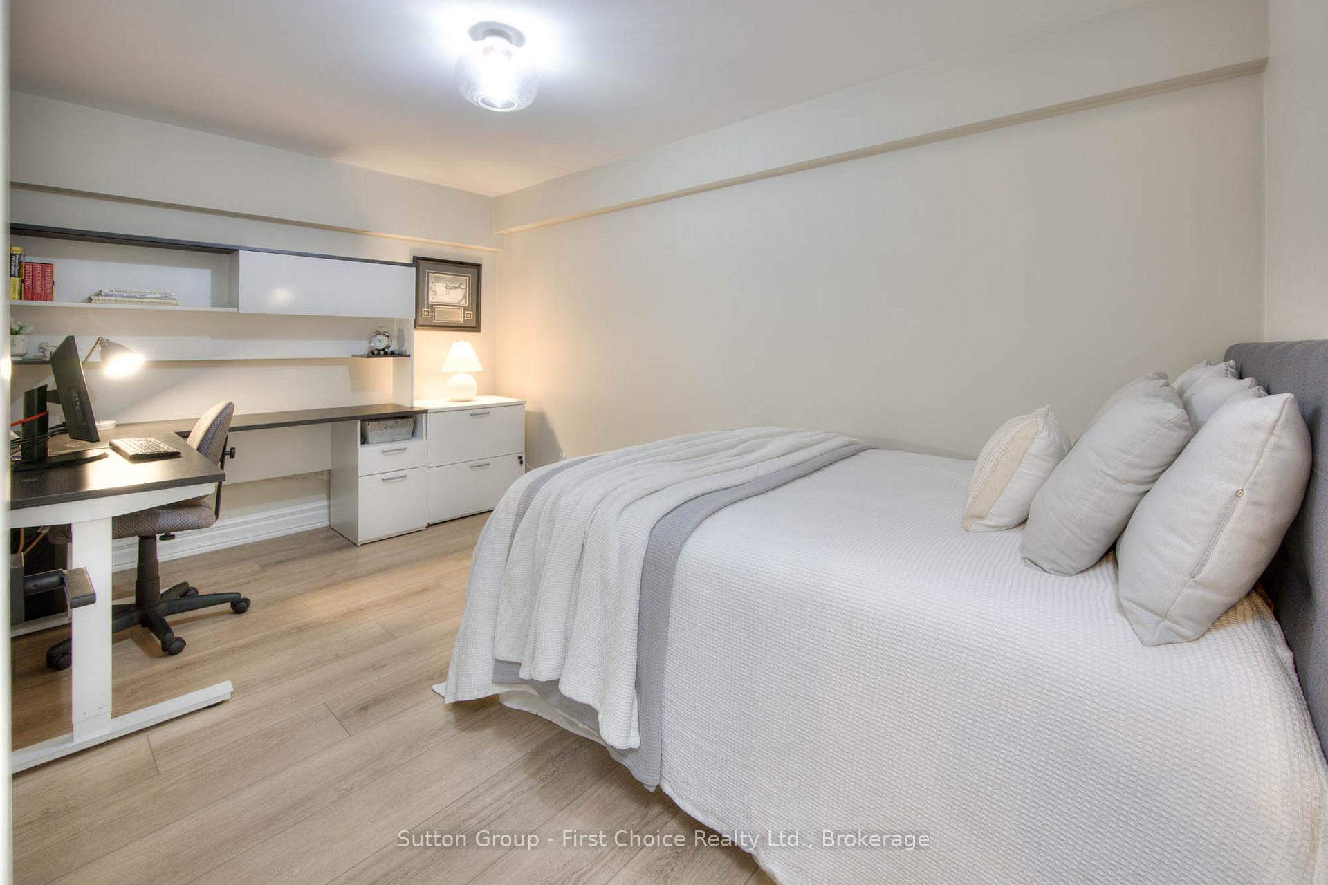 Photo 33 of 211 Sunset Drive, West Perth, Mitchell — HOMEH