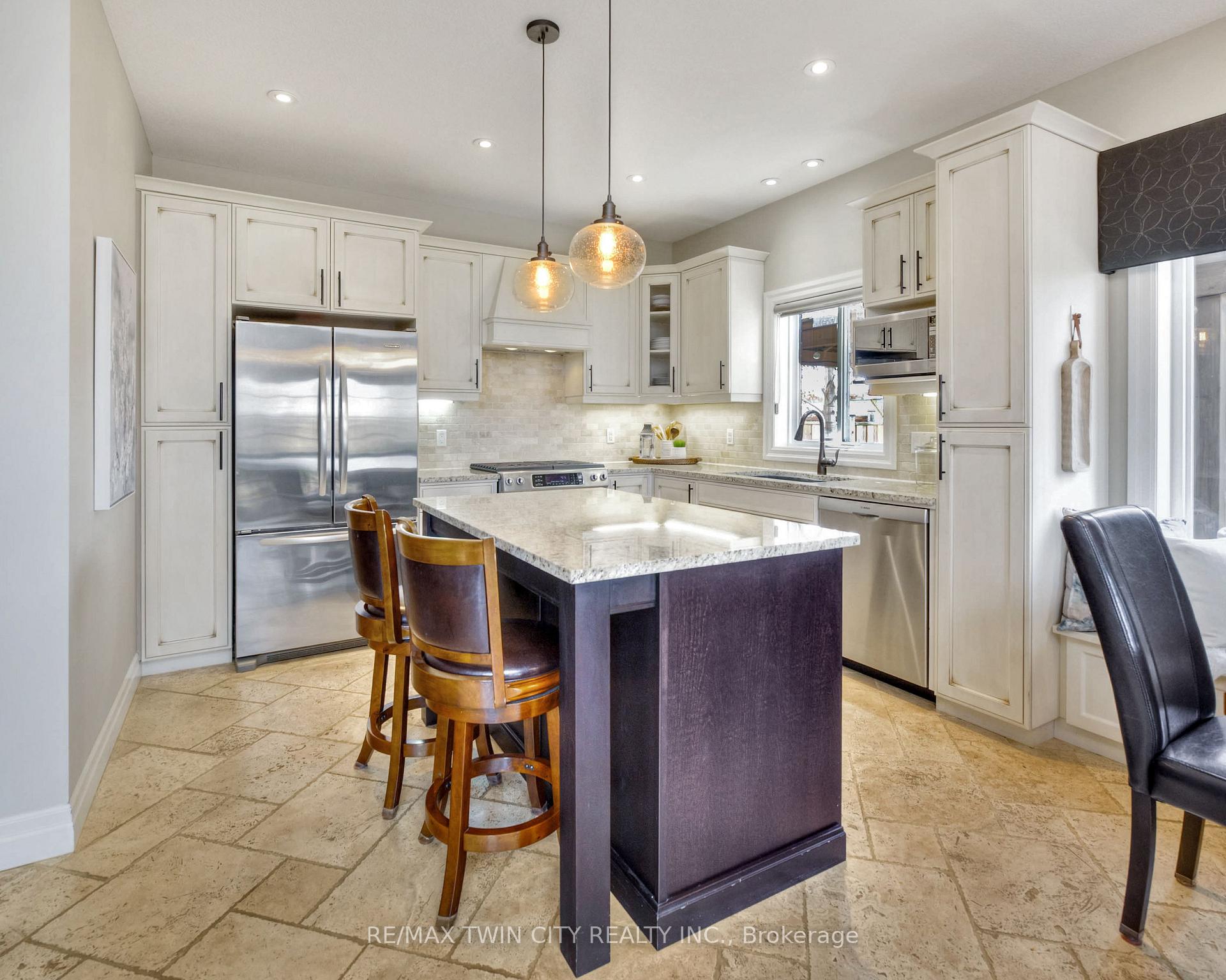 Photo 11 of 657 Montpellier Drive, Waterloo — HOMEH