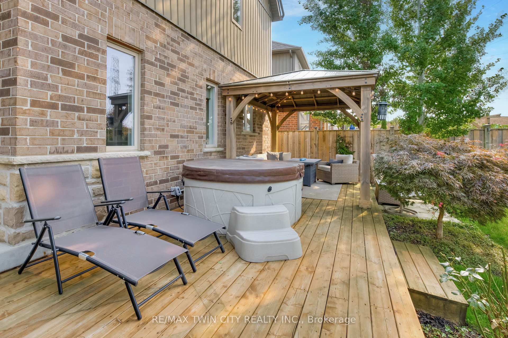 Photo 41 of 657 Montpellier Drive, Waterloo — HOMEH