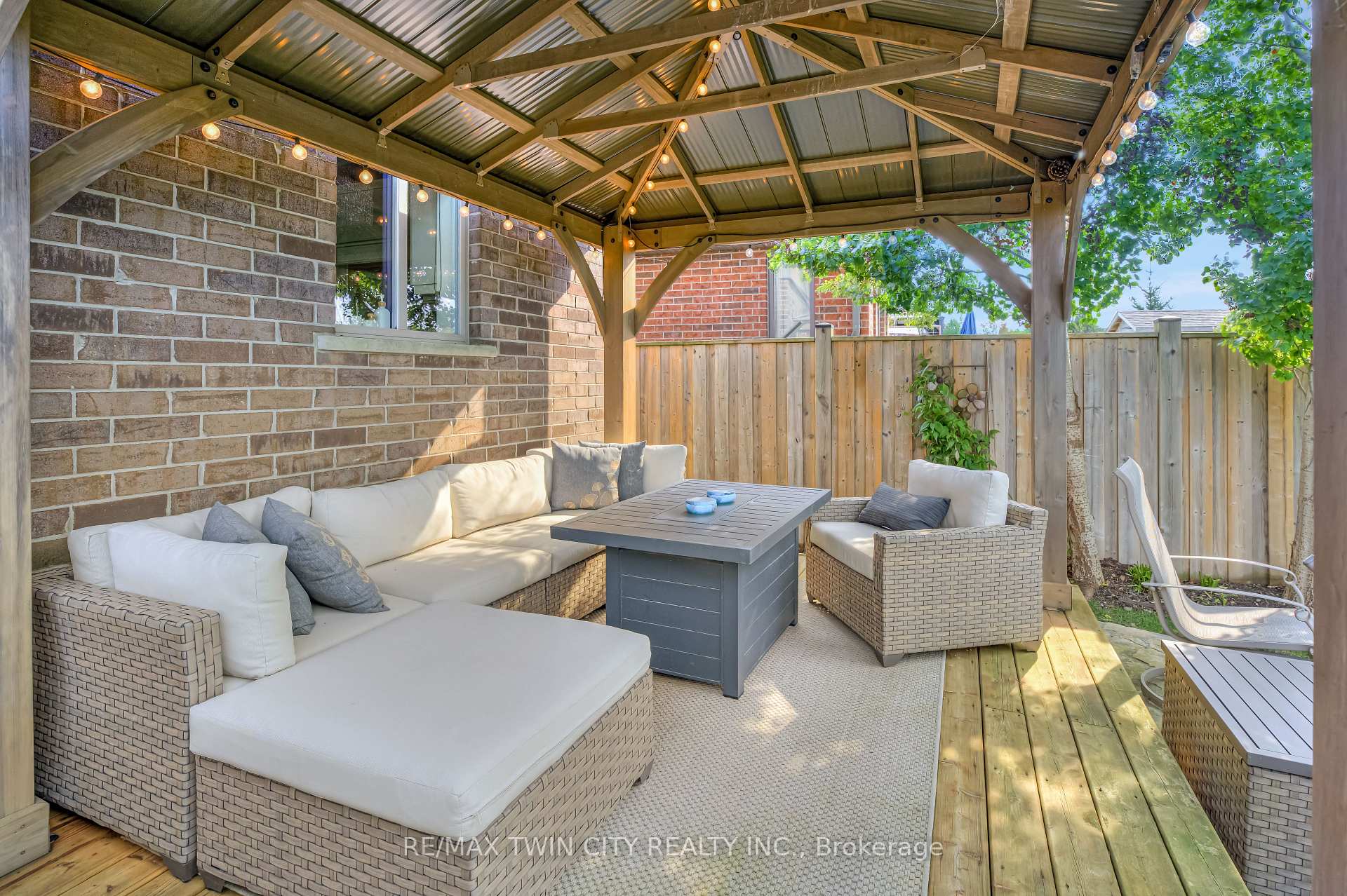 Photo 43 of 657 Montpellier Drive, Waterloo — HOMEH