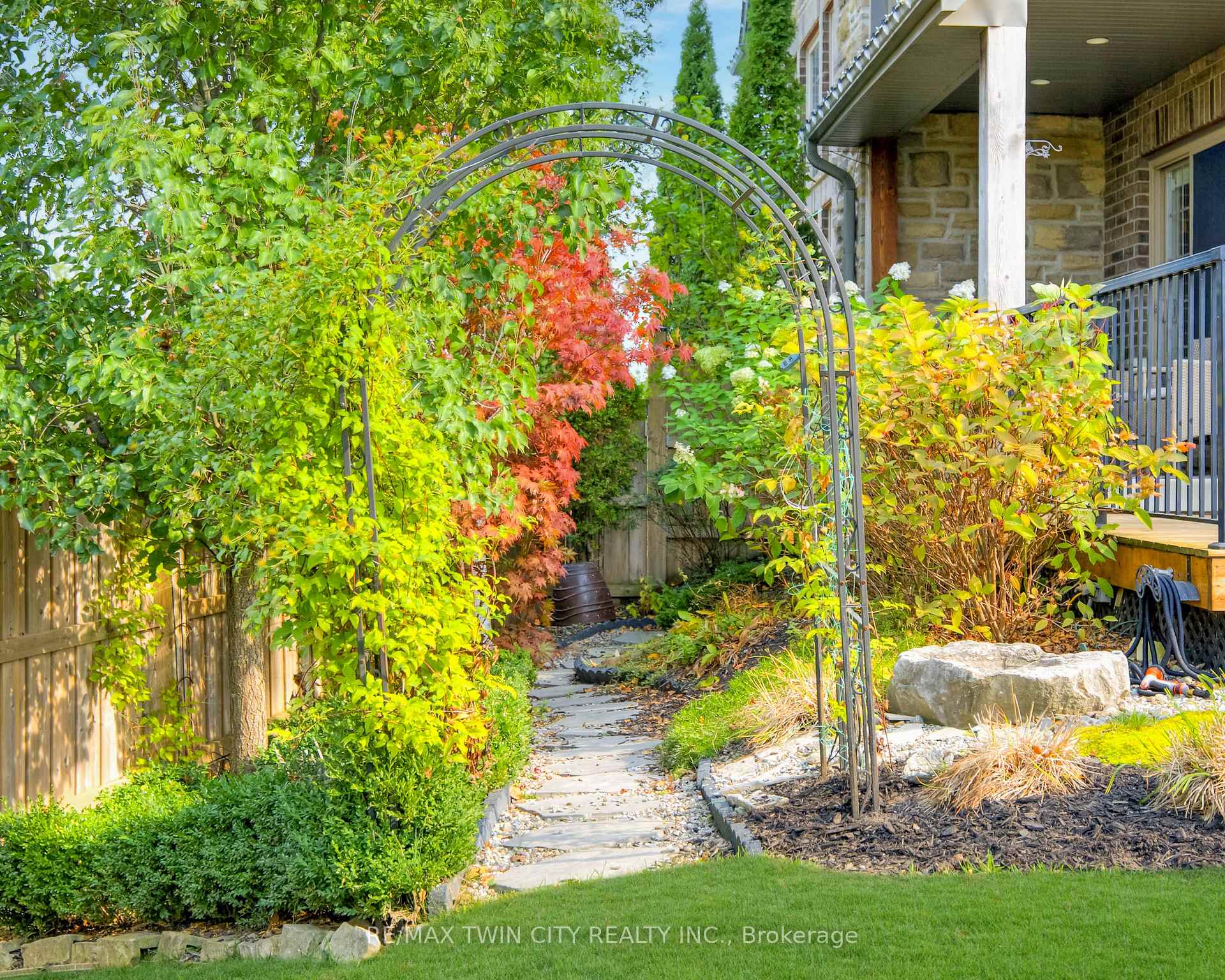 Photo 44 of 657 Montpellier Drive, Waterloo — HOMEH