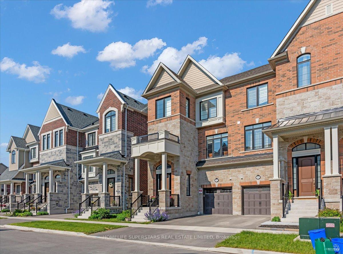 Photo 3 of 90 Dorian Drive, Whitby, Rural Whitby — HOMEH
