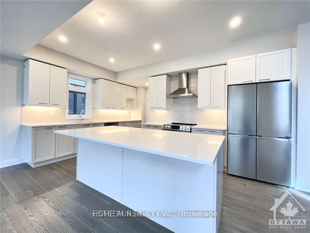 Photo 10 of 921 Atrium Ridge, Ottawa, Riverside South/Gloucester Glen — HOMEH