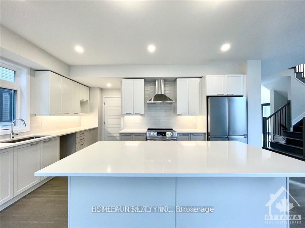 Photo 11 of 921 Atrium Ridge, Ottawa, Riverside South/Gloucester Glen — HOMEH