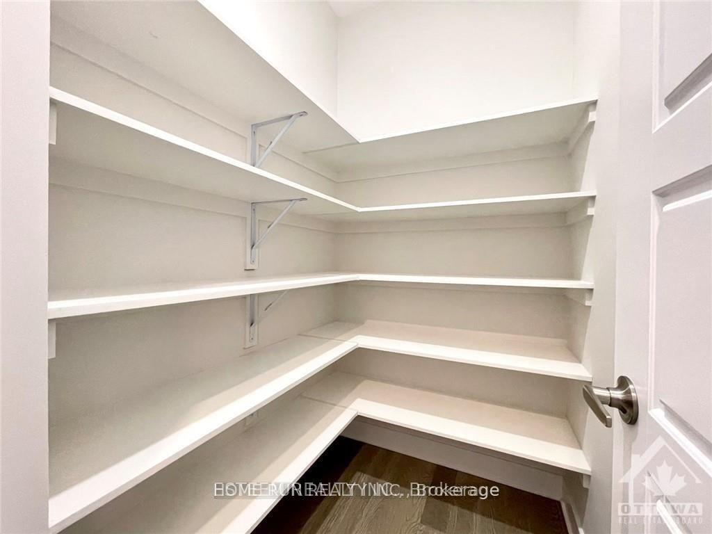 Photo 12 of 921 Atrium Ridge, Ottawa, Riverside South/Gloucester Glen — HOMEH