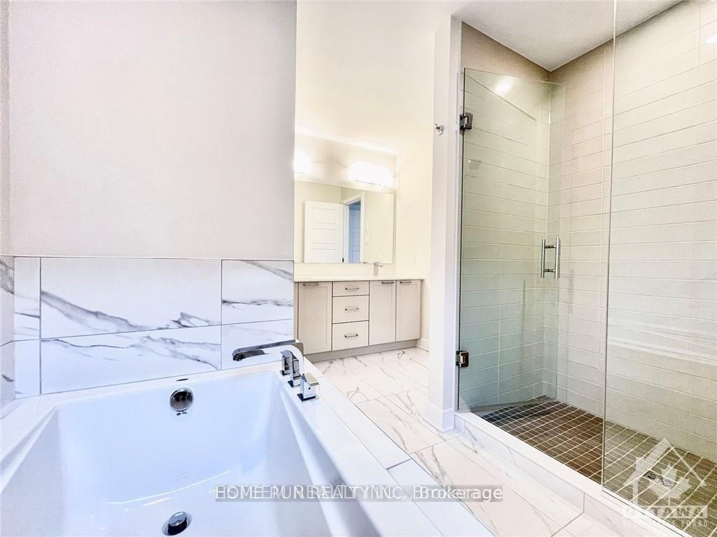 Photo 17 of 921 Atrium Ridge, Ottawa, Riverside South/Gloucester Glen — HOMEH